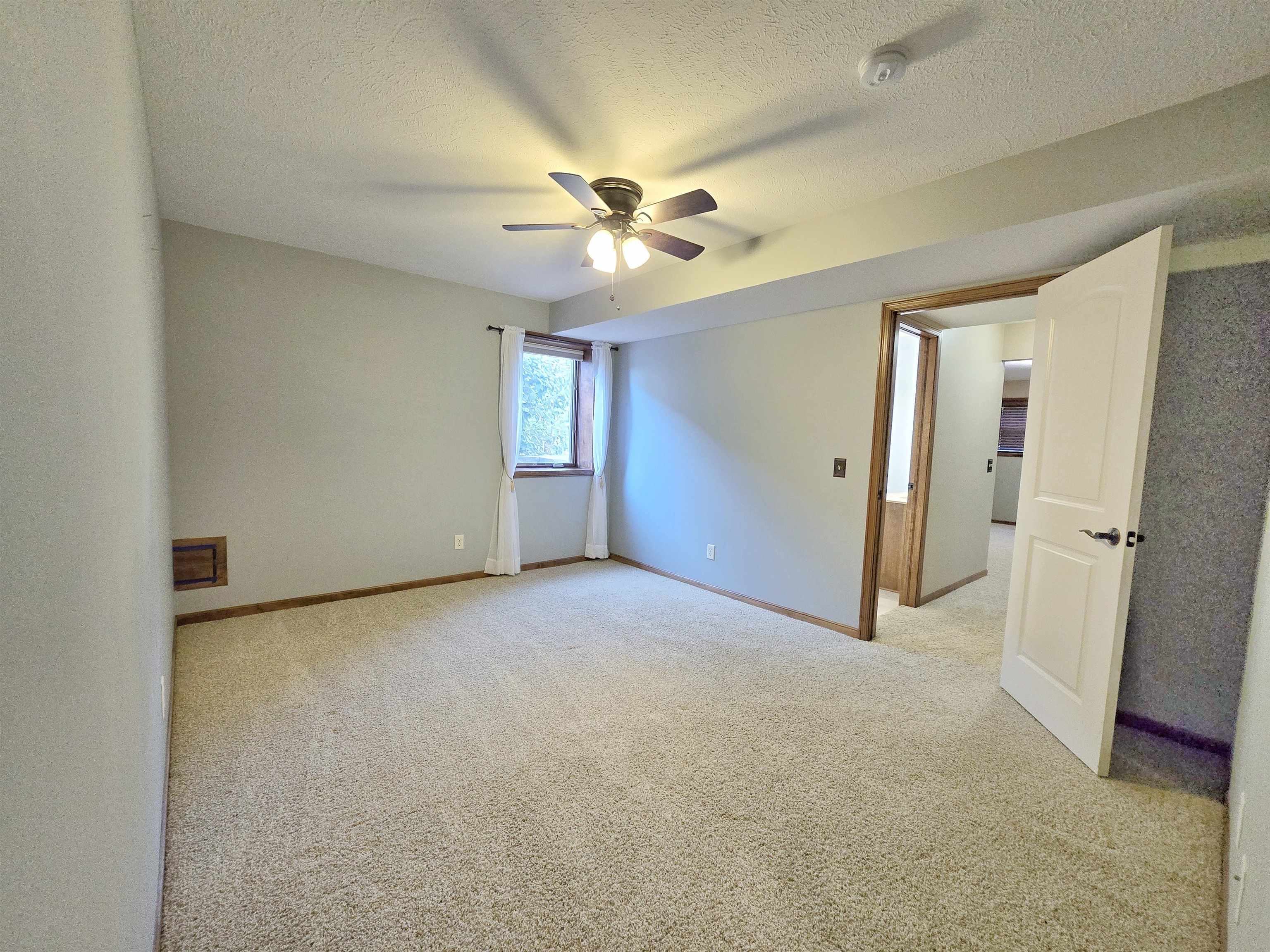 2213 Pinecrest Cir. Property Photo 30