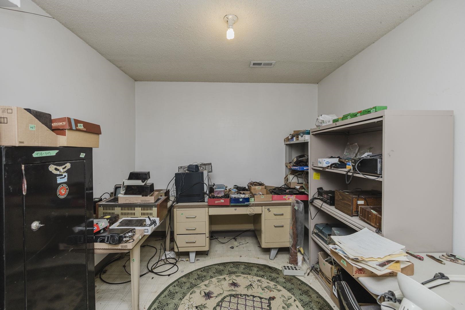 2057 S Santa Fe St. Property Photo 14
