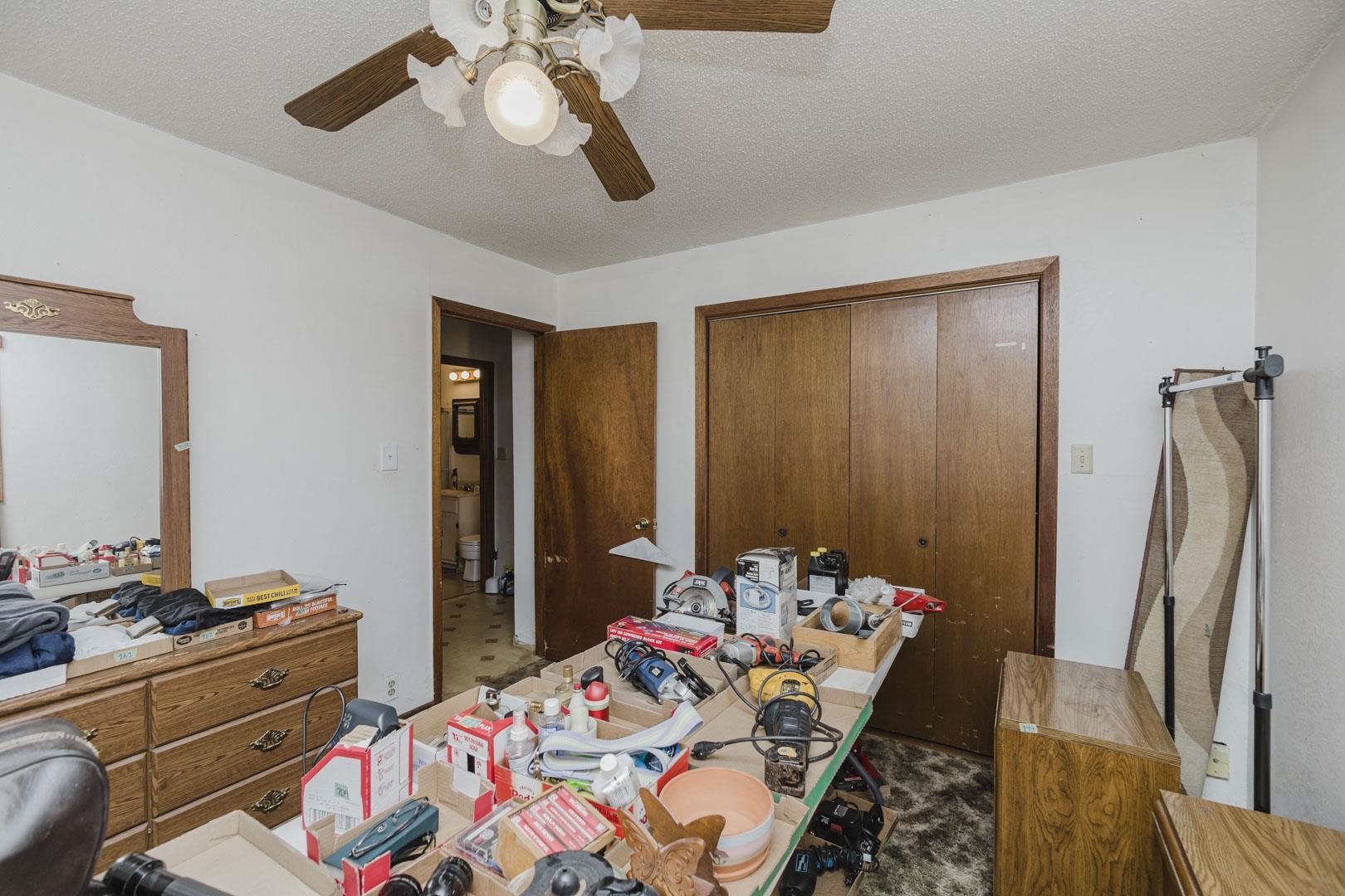 2057 S Santa Fe St. Property Photo 18