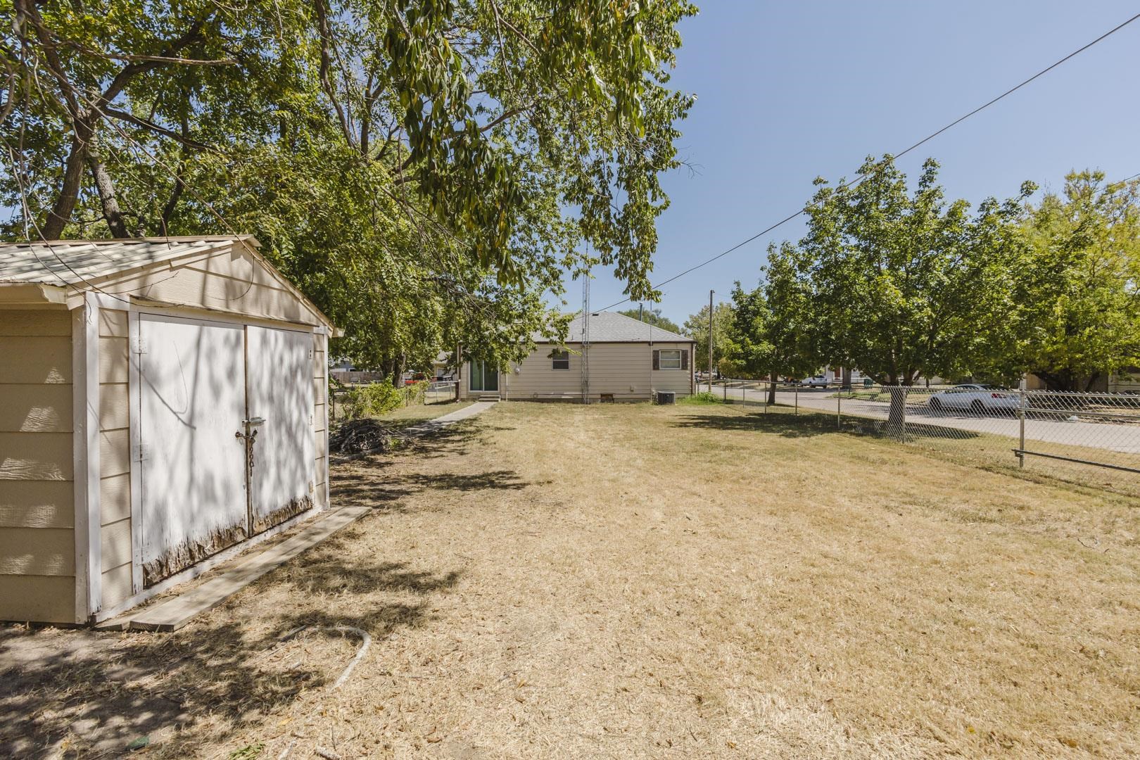2057 S Santa Fe St. Property Photo 35