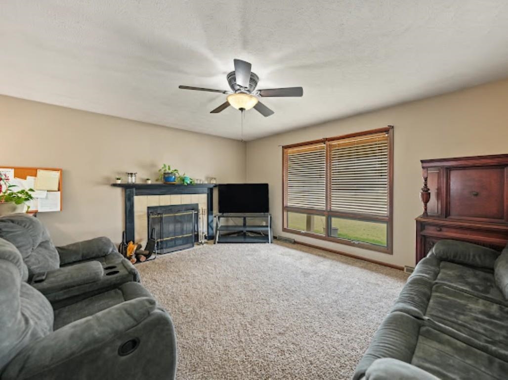 738 Mike Dr. Property Photo 4