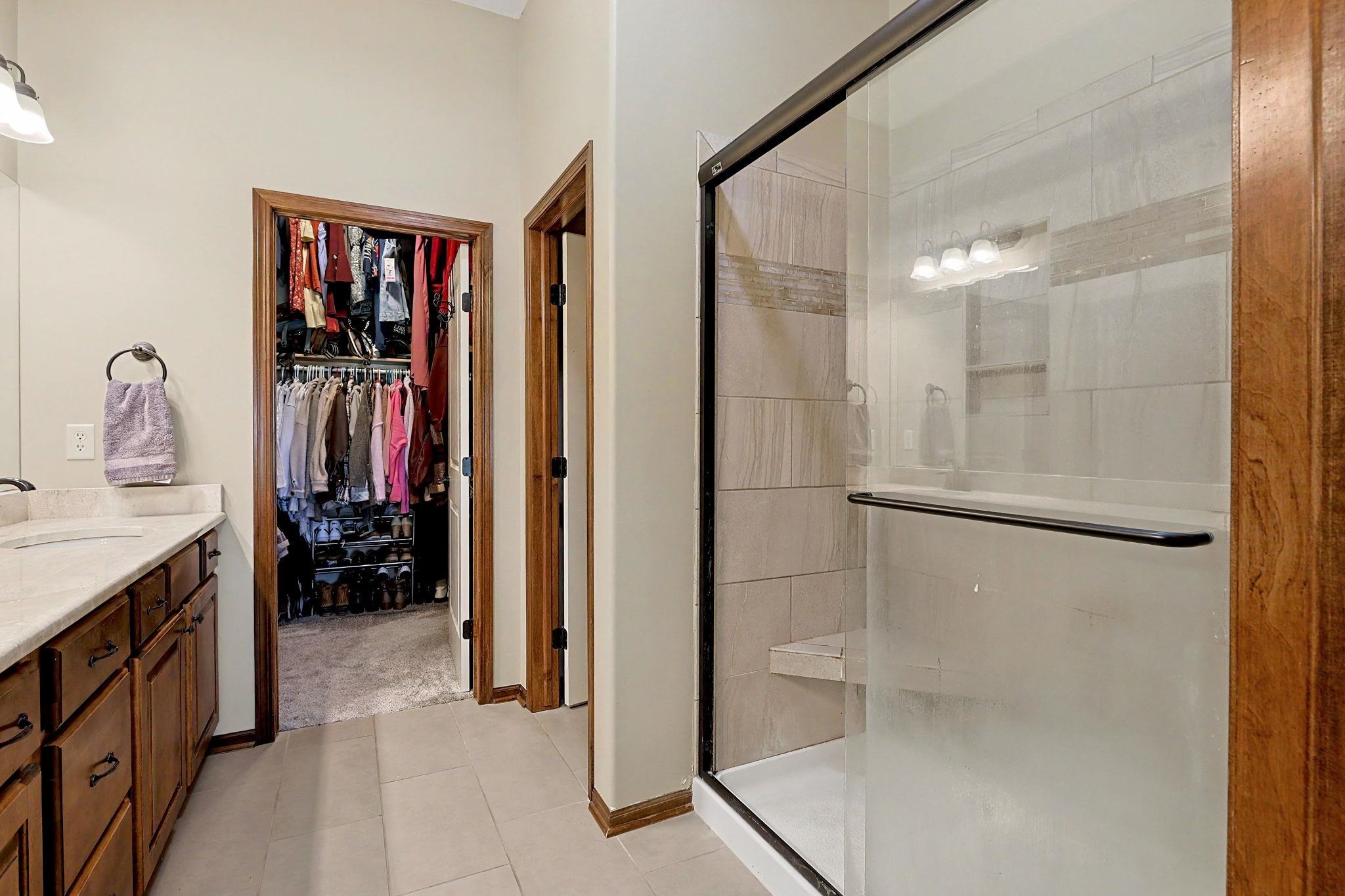 1002 E Woodstone Dr Property Photo 16
