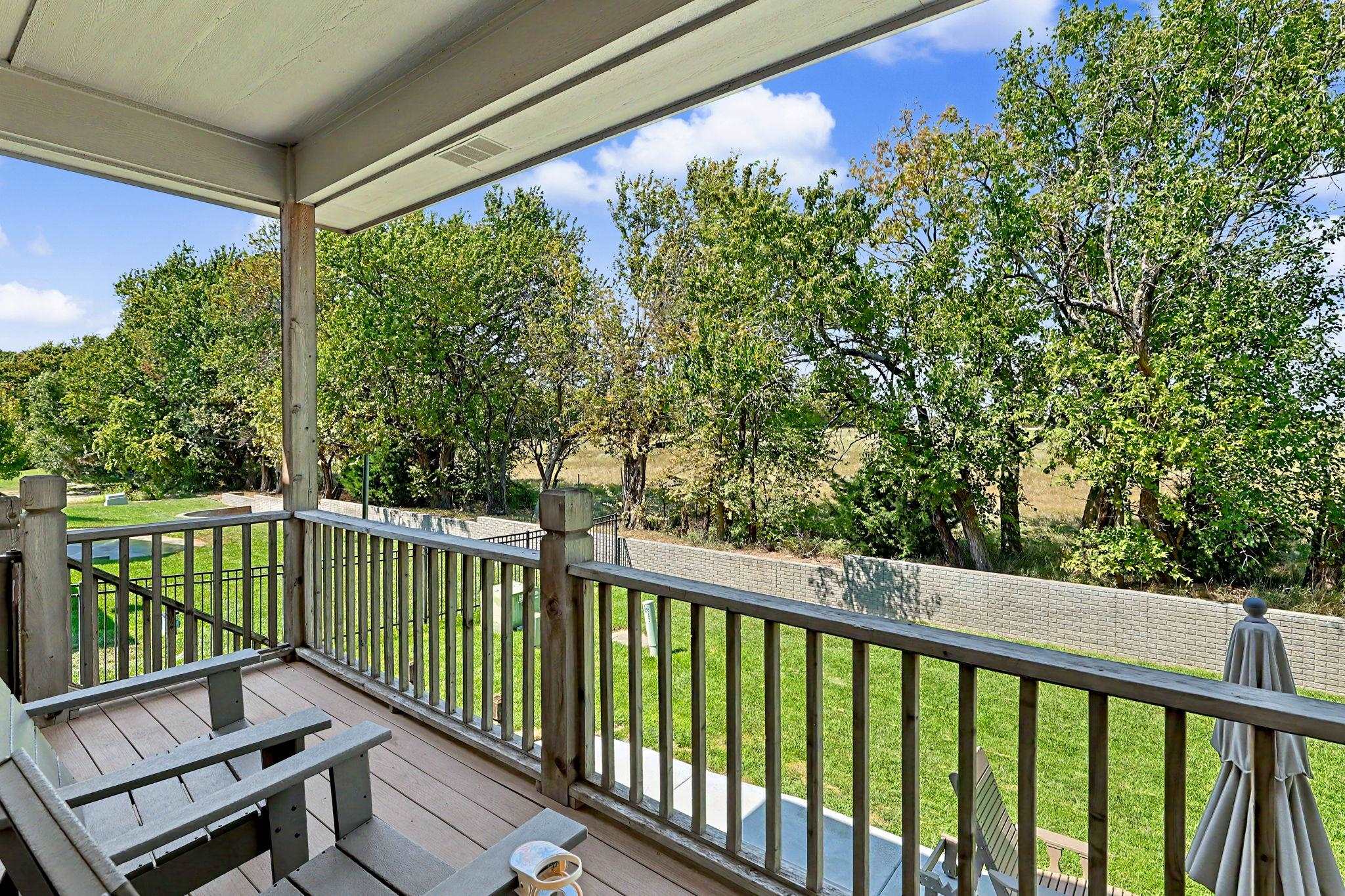 1002 E Woodstone Dr Property Photo 25