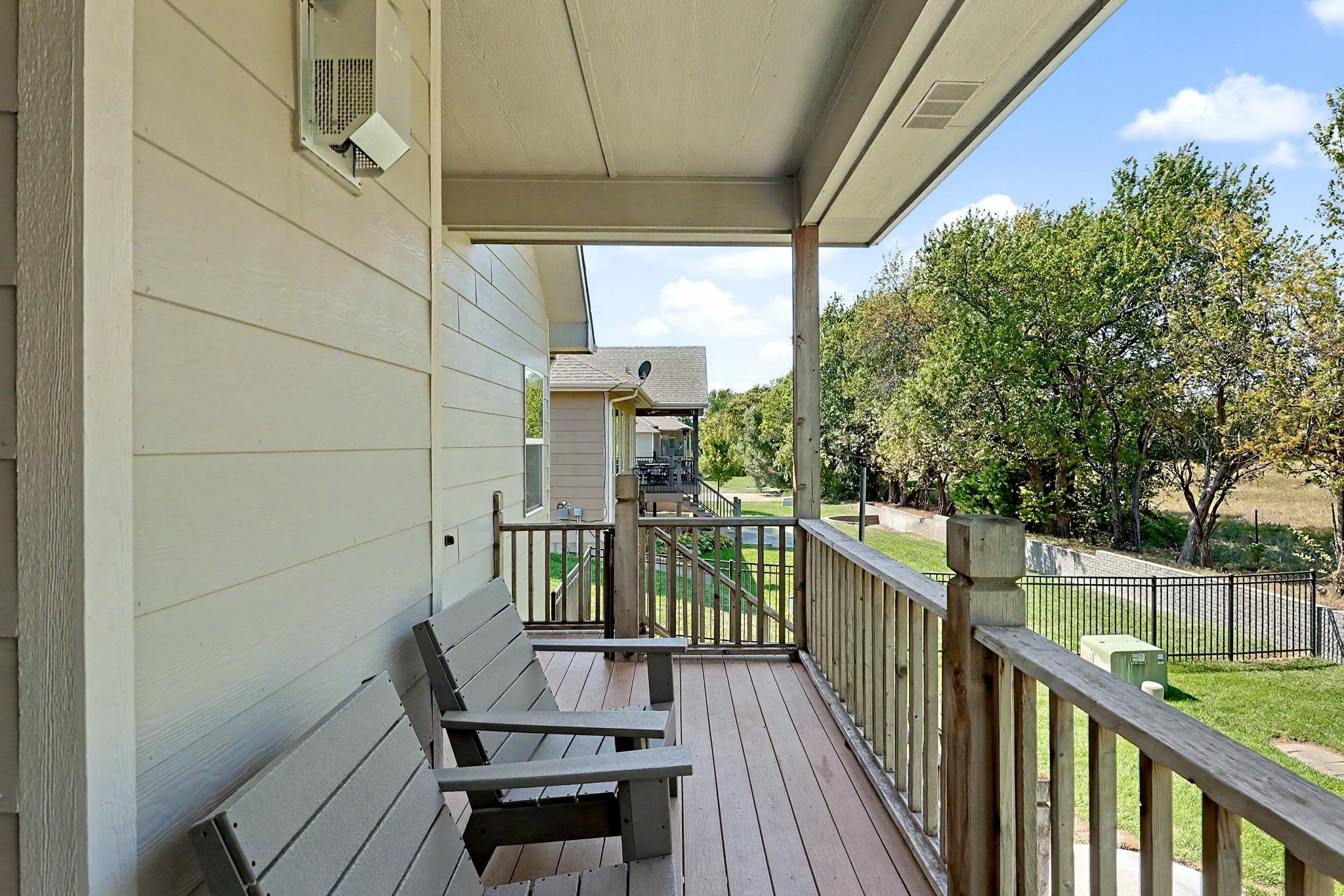 1002 E Woodstone Dr Property Photo 26