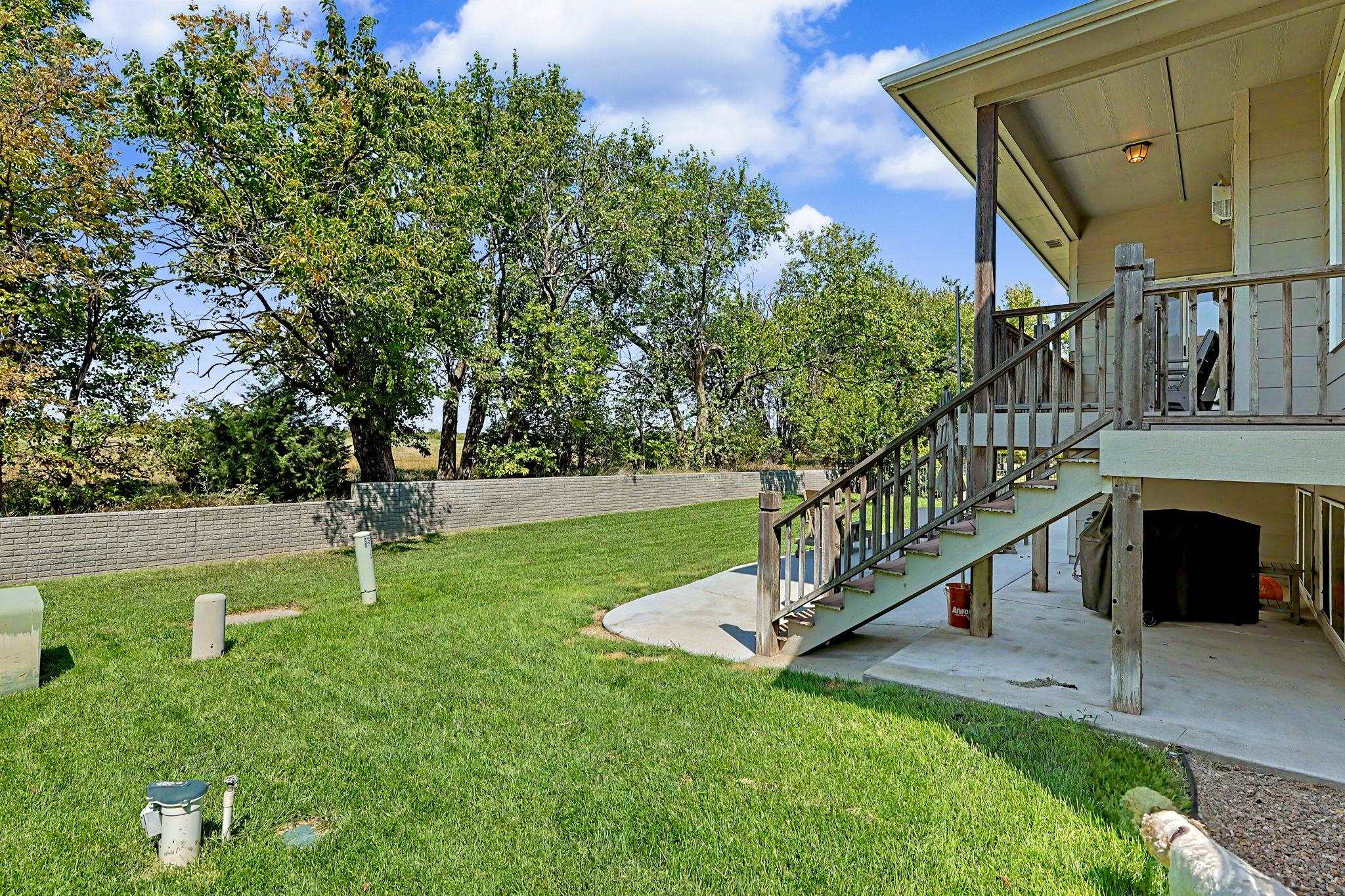 1002 E Woodstone Dr Property Photo 27