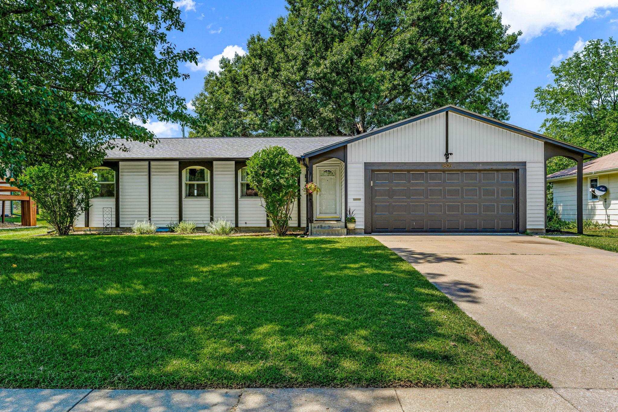 1805 SW Arrowhead Road