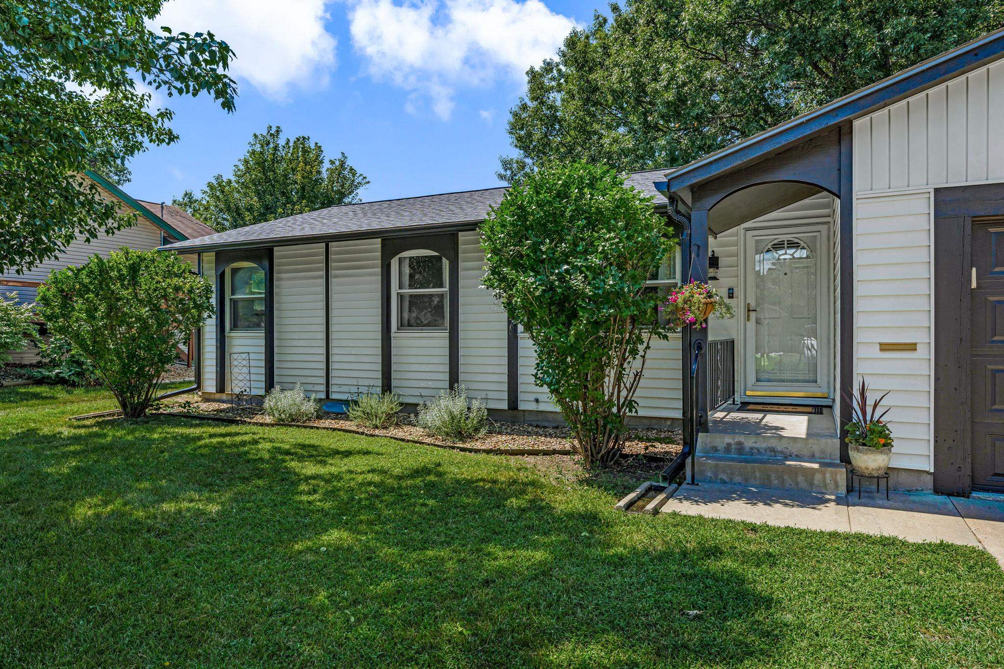 1805 Sw Arrowhead Road Property Photo 4