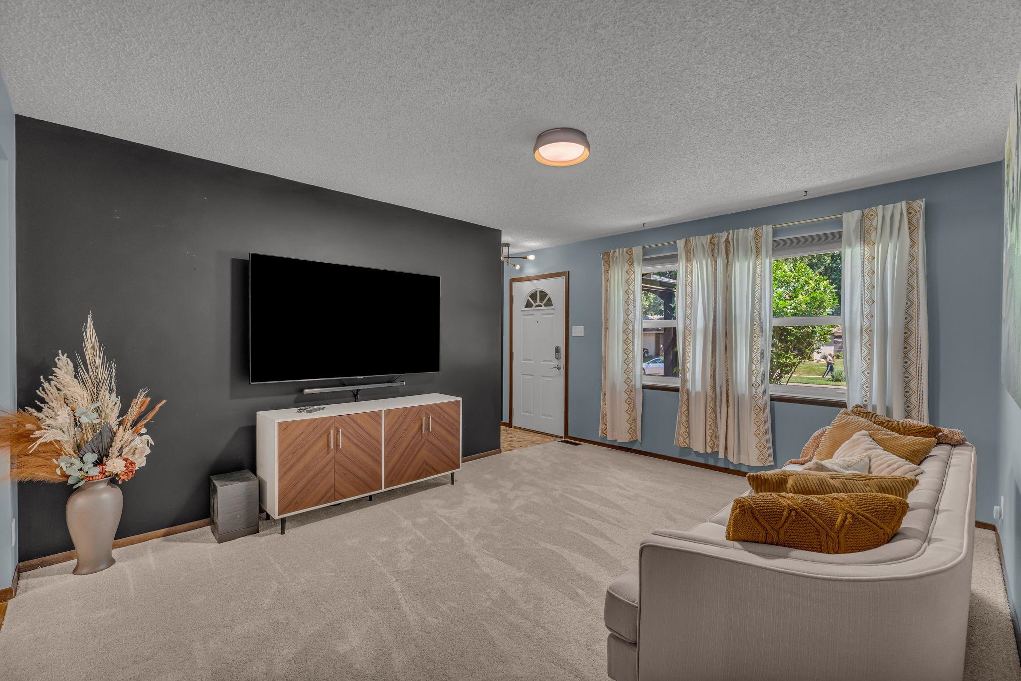 1805 Sw Arrowhead Road Property Photo 8