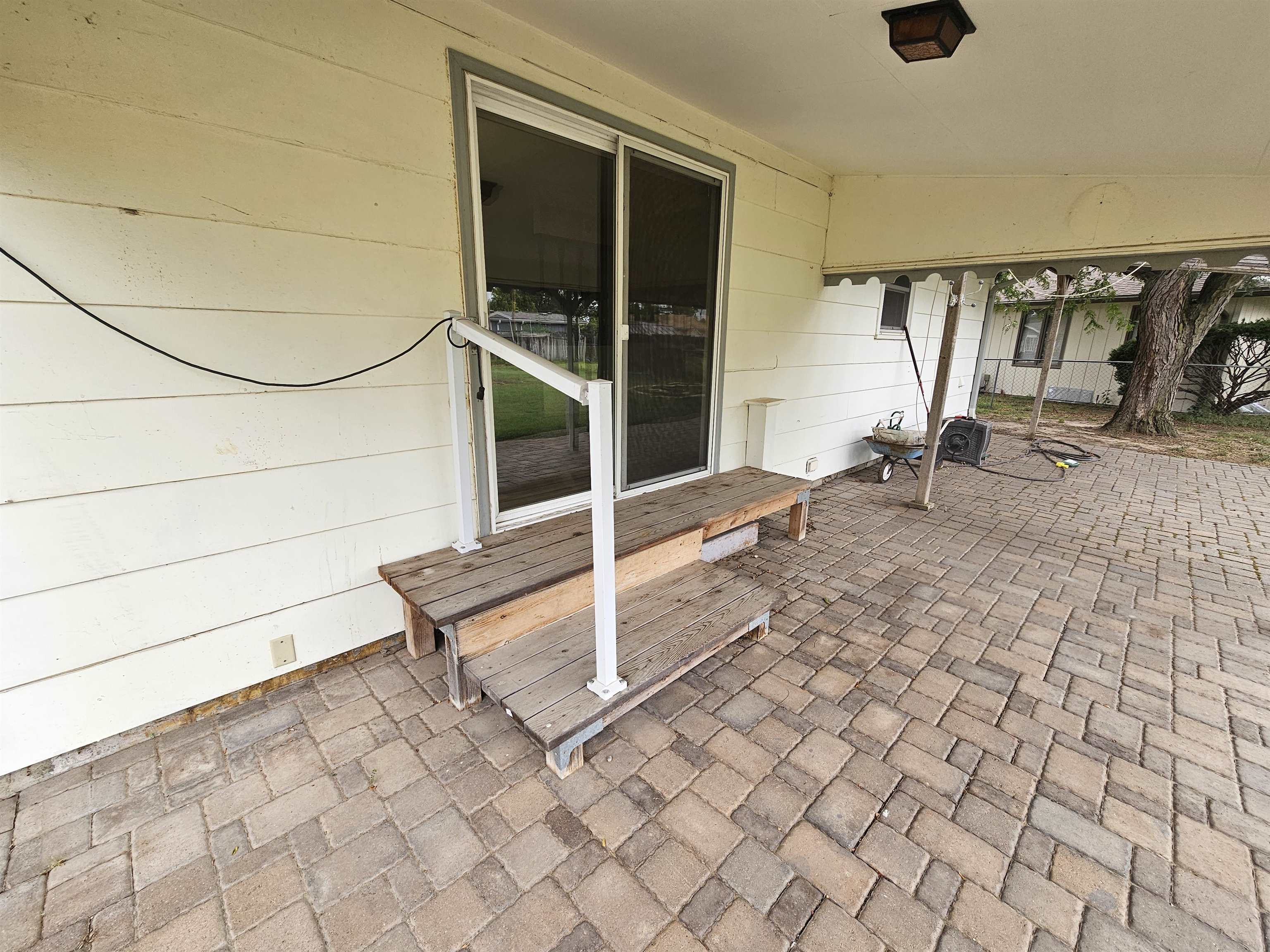 619 Berkshire Dr Property Photo 27