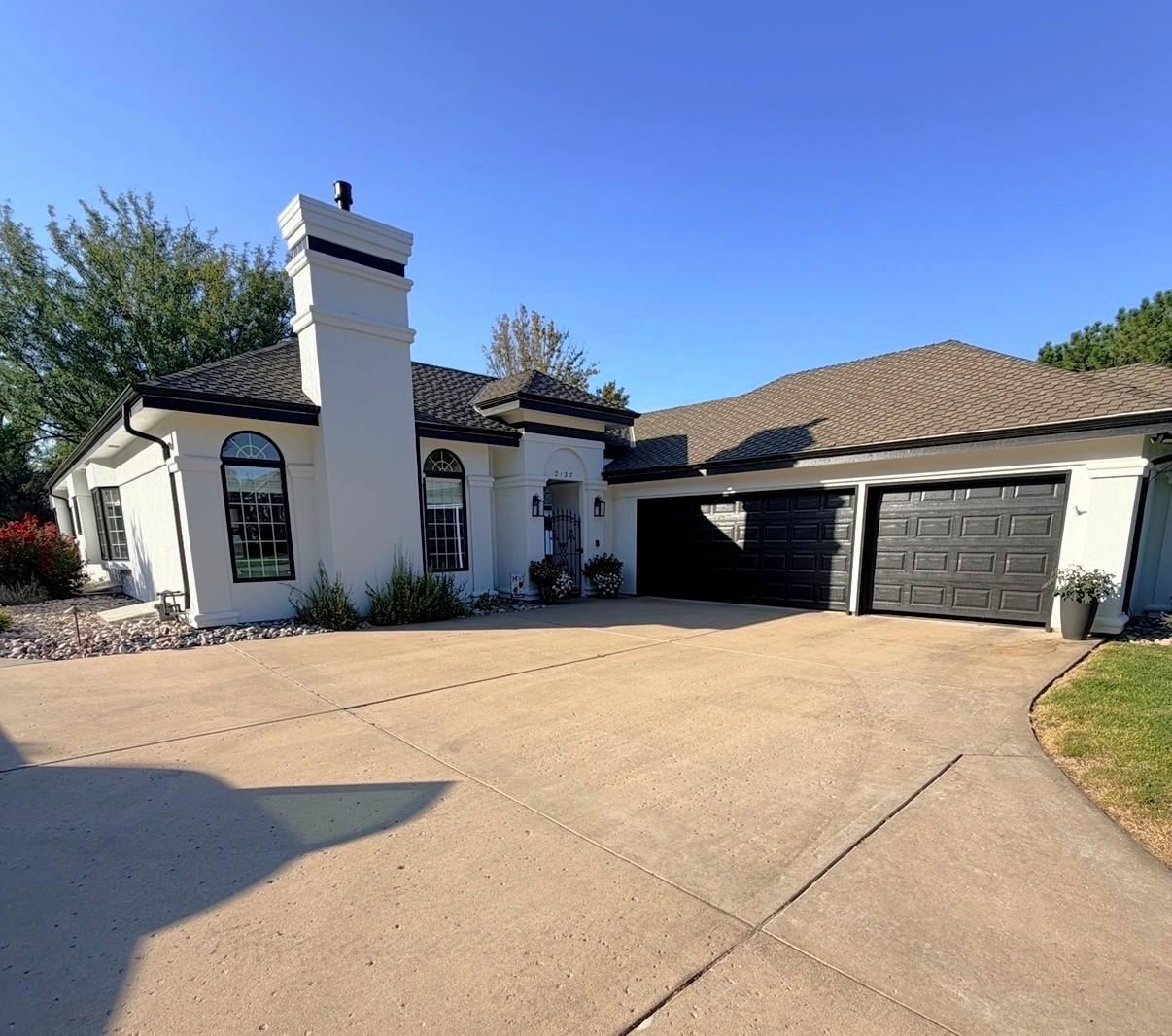 2137 Columbine Ct Property Photo 1