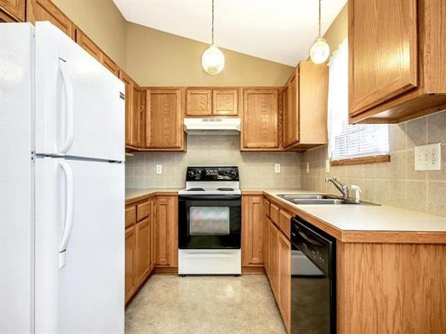 616 Autumn Ridge Ct Property Photo 9