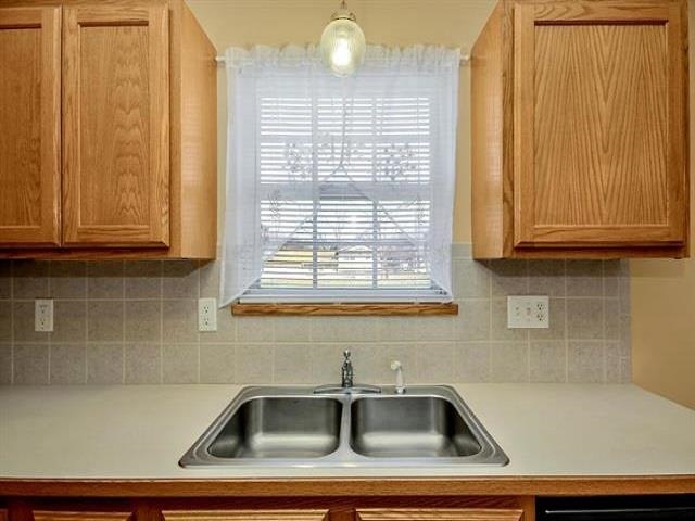 616 Autumn Ridge Ct Property Photo 13