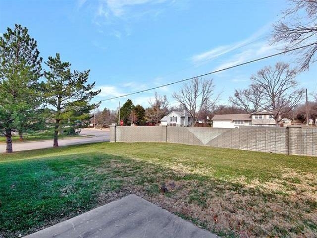 616 Autumn Ridge Ct Property Photo 20