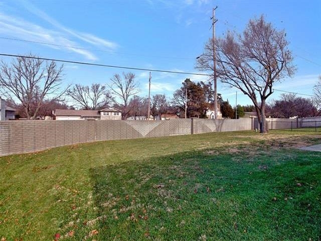 616 Autumn Ridge Ct Property Photo 21