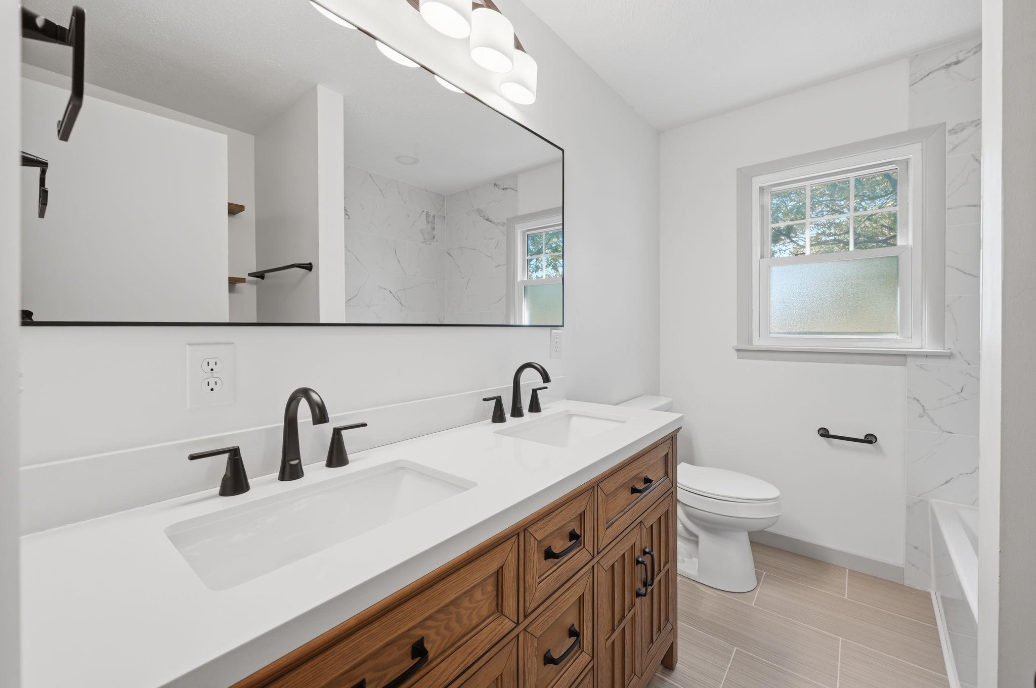 1611 N Rock Property Photo 28