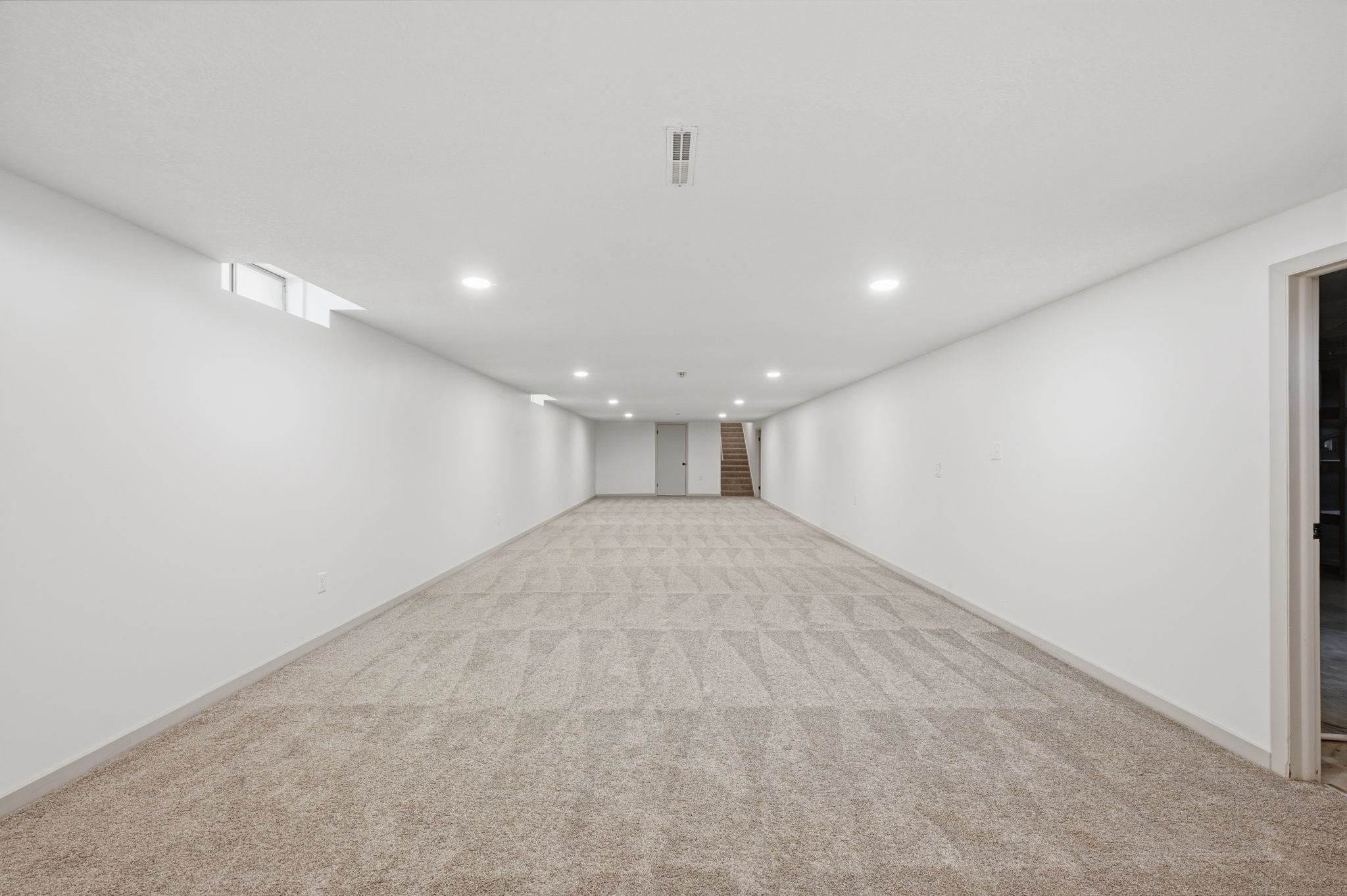 1611 N Rock Property Photo 31