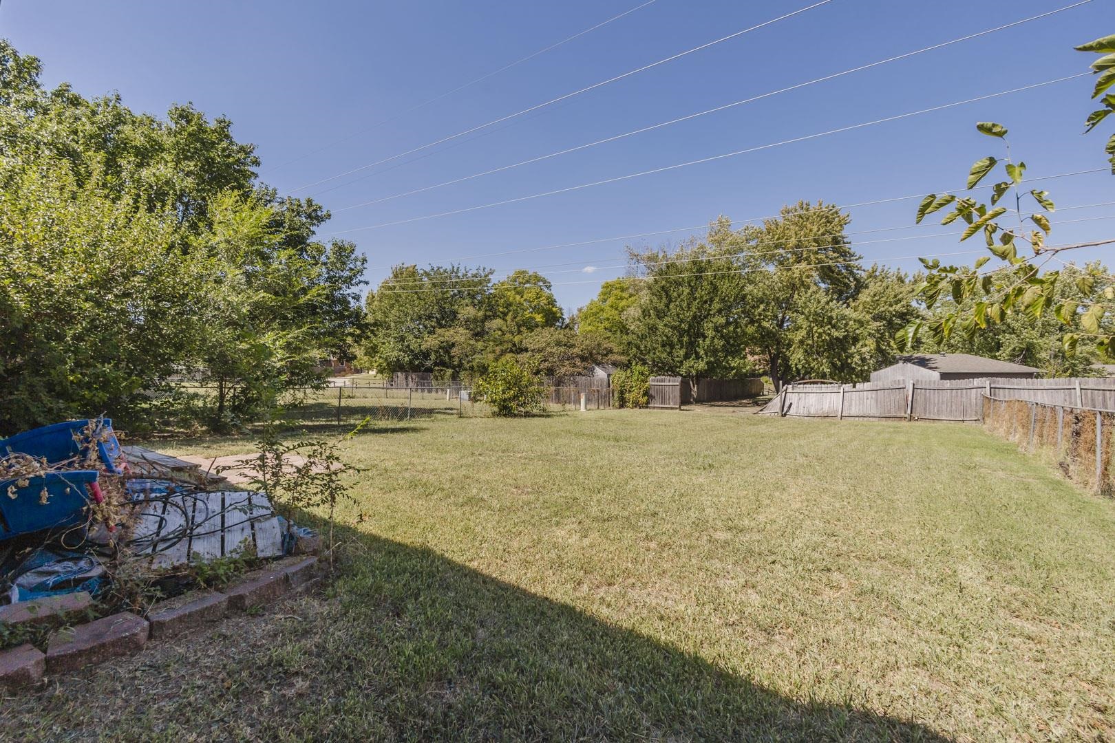 1822 & 1826 N Arrowhead Property Photo 33