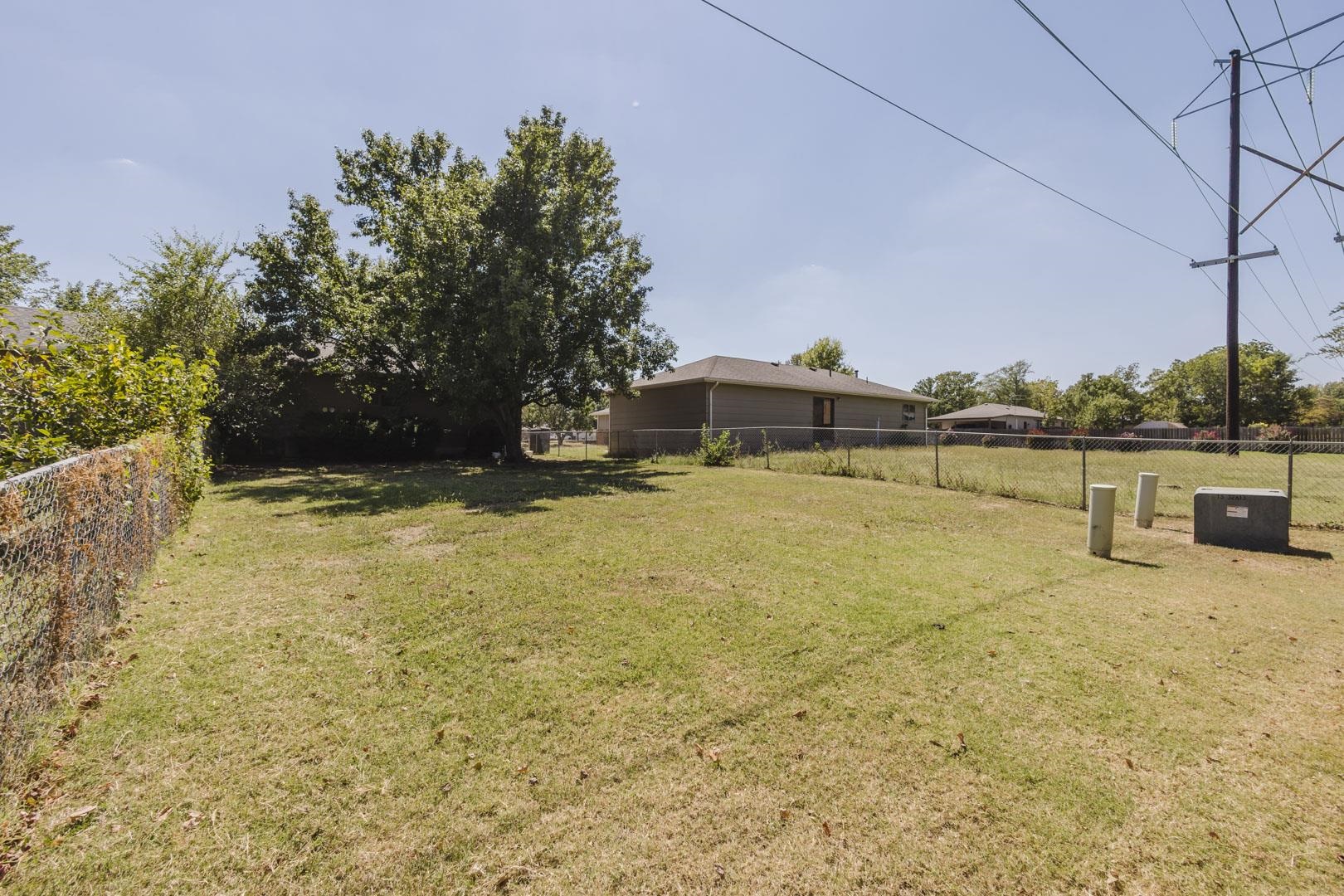 1822 & 1826 N Arrowhead Property Photo 36