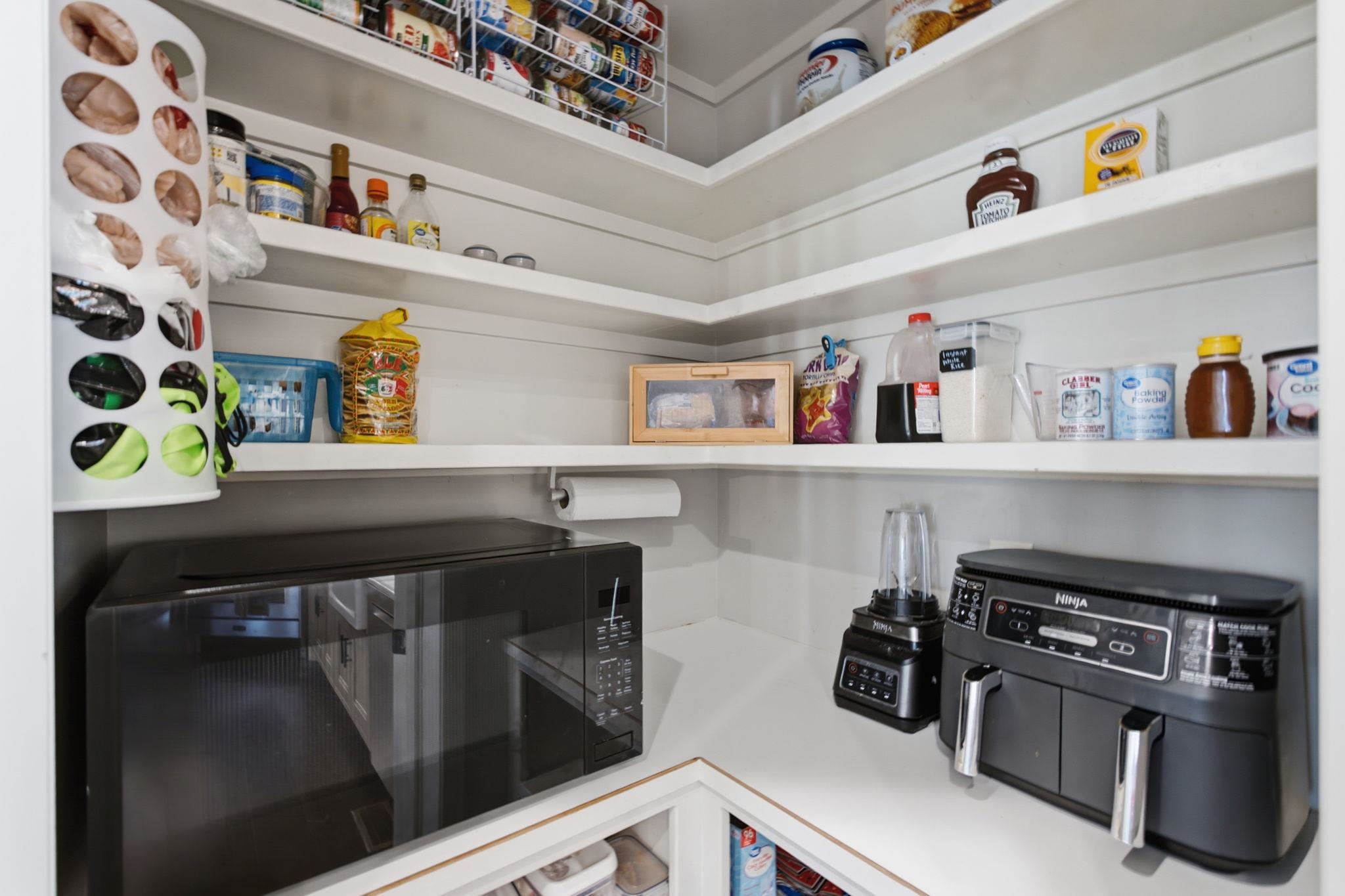 1013 S Shira Property Photo 10