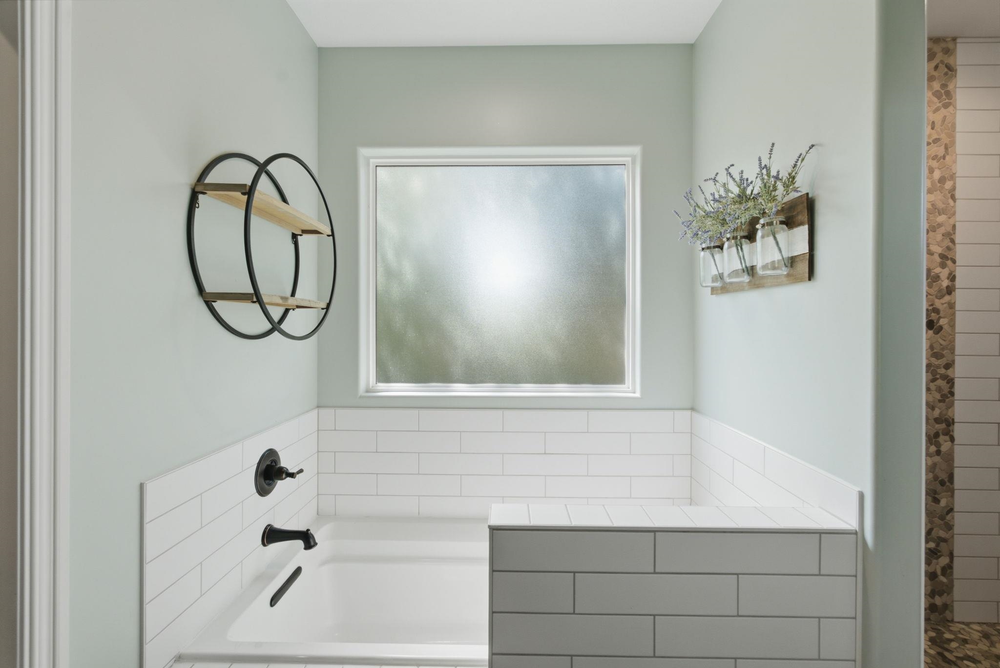 1013 S Shira Property Photo 14