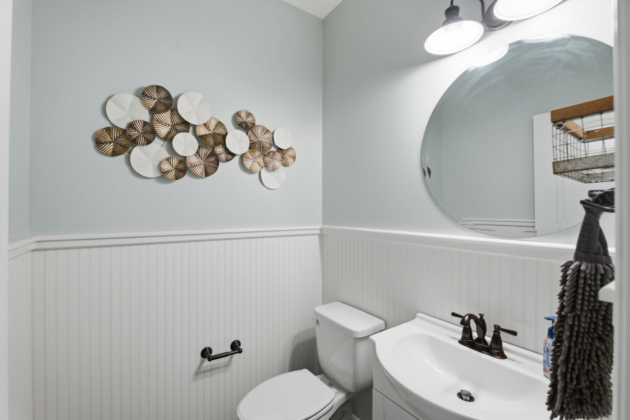 1013 S Shira Property Photo 17