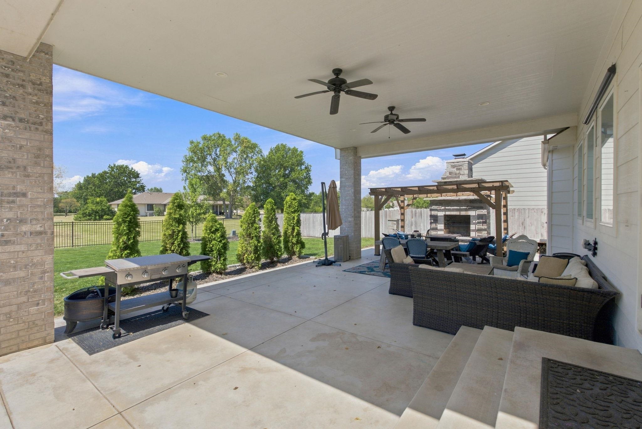 1013 S Shira Property Photo 27