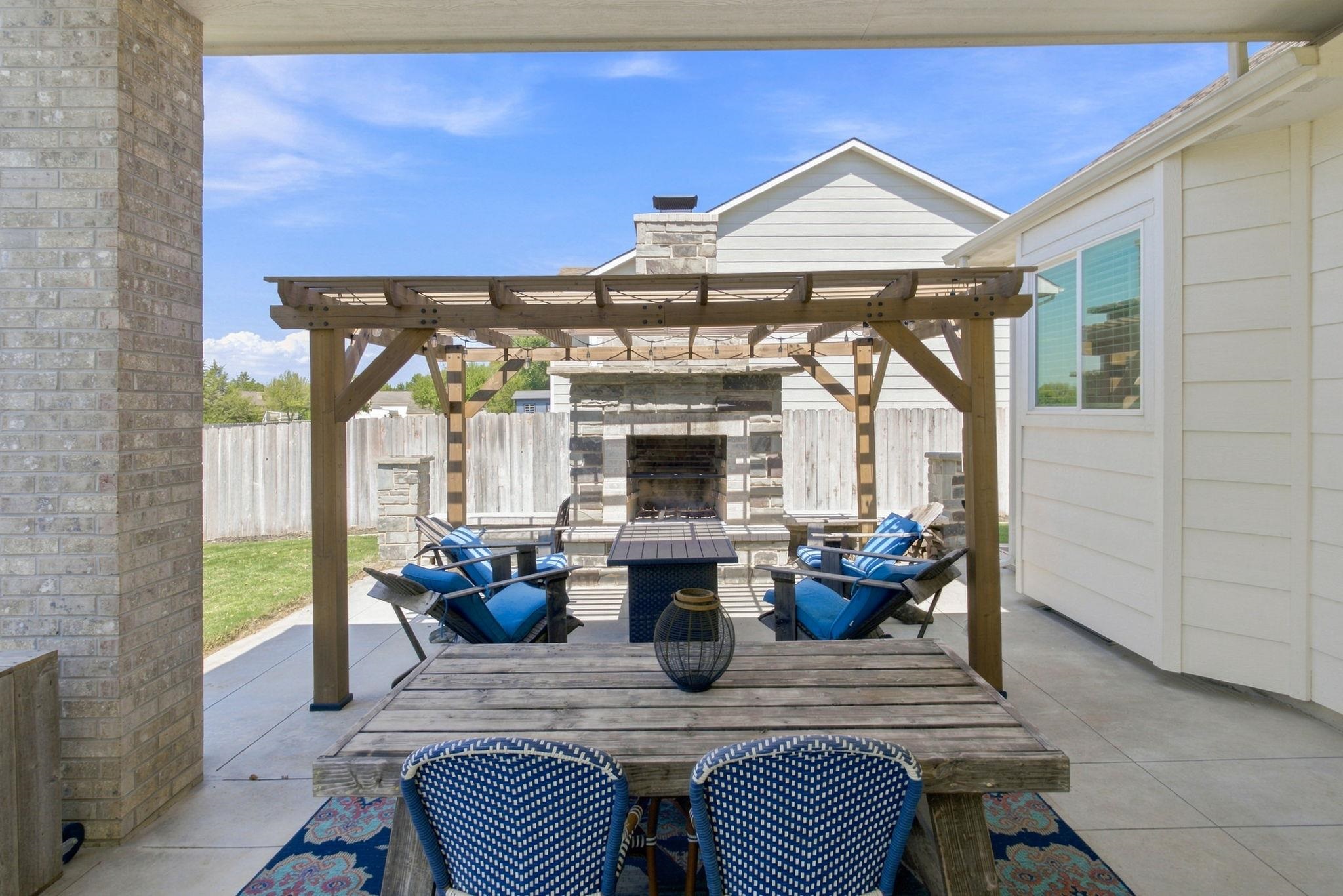1013 S Shira Property Photo 28