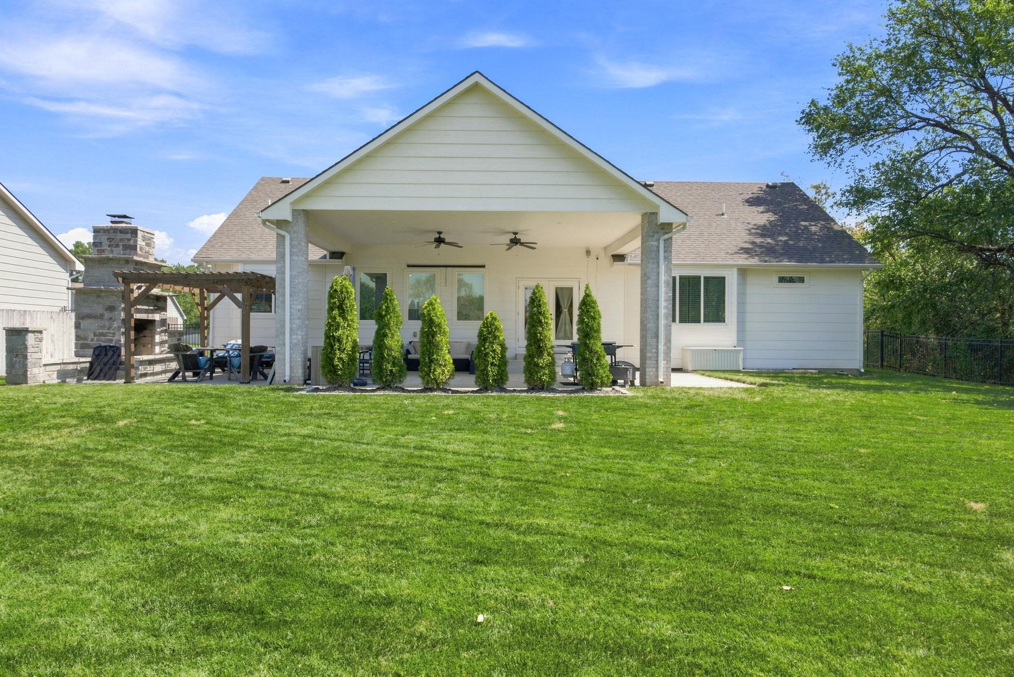 1013 S Shira Property Photo 30