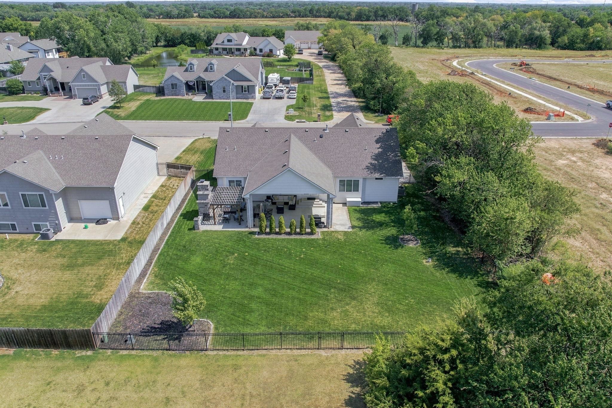 1013 S Shira Property Photo 33