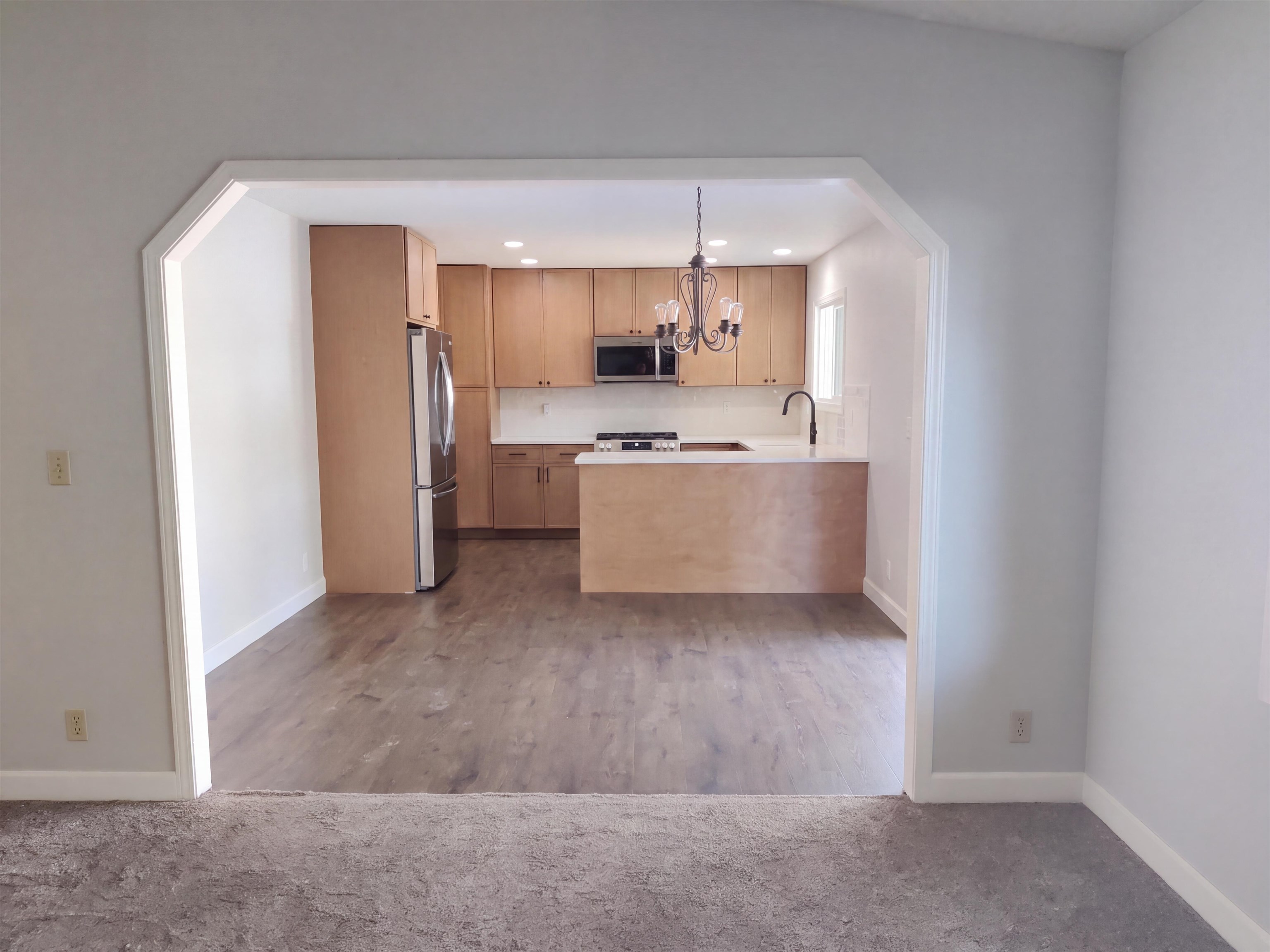 2206 N Basswood Ct Property Photo 11