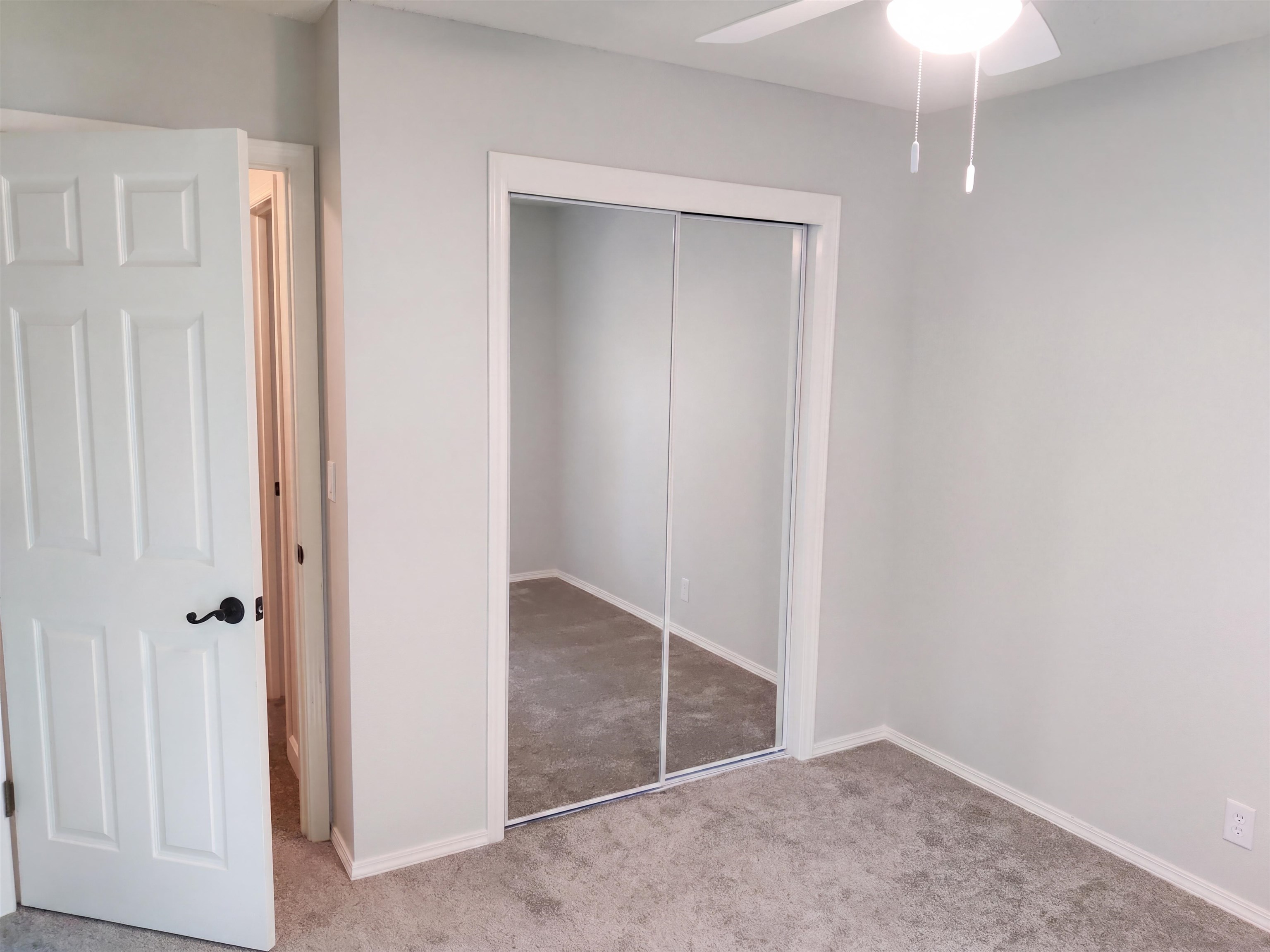 2206 N Basswood Ct Property Photo 12
