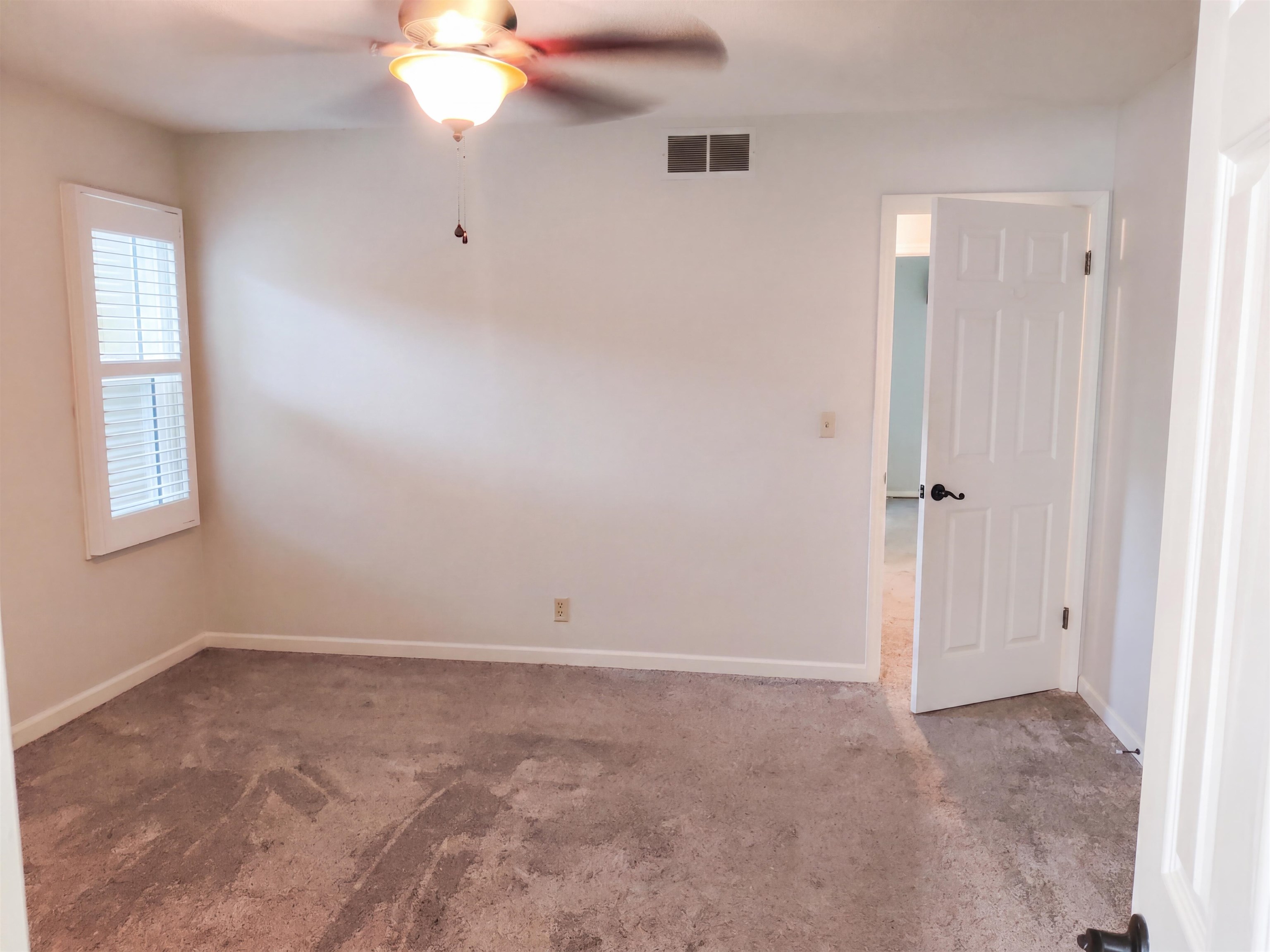 2206 N Basswood Ct Property Photo 14