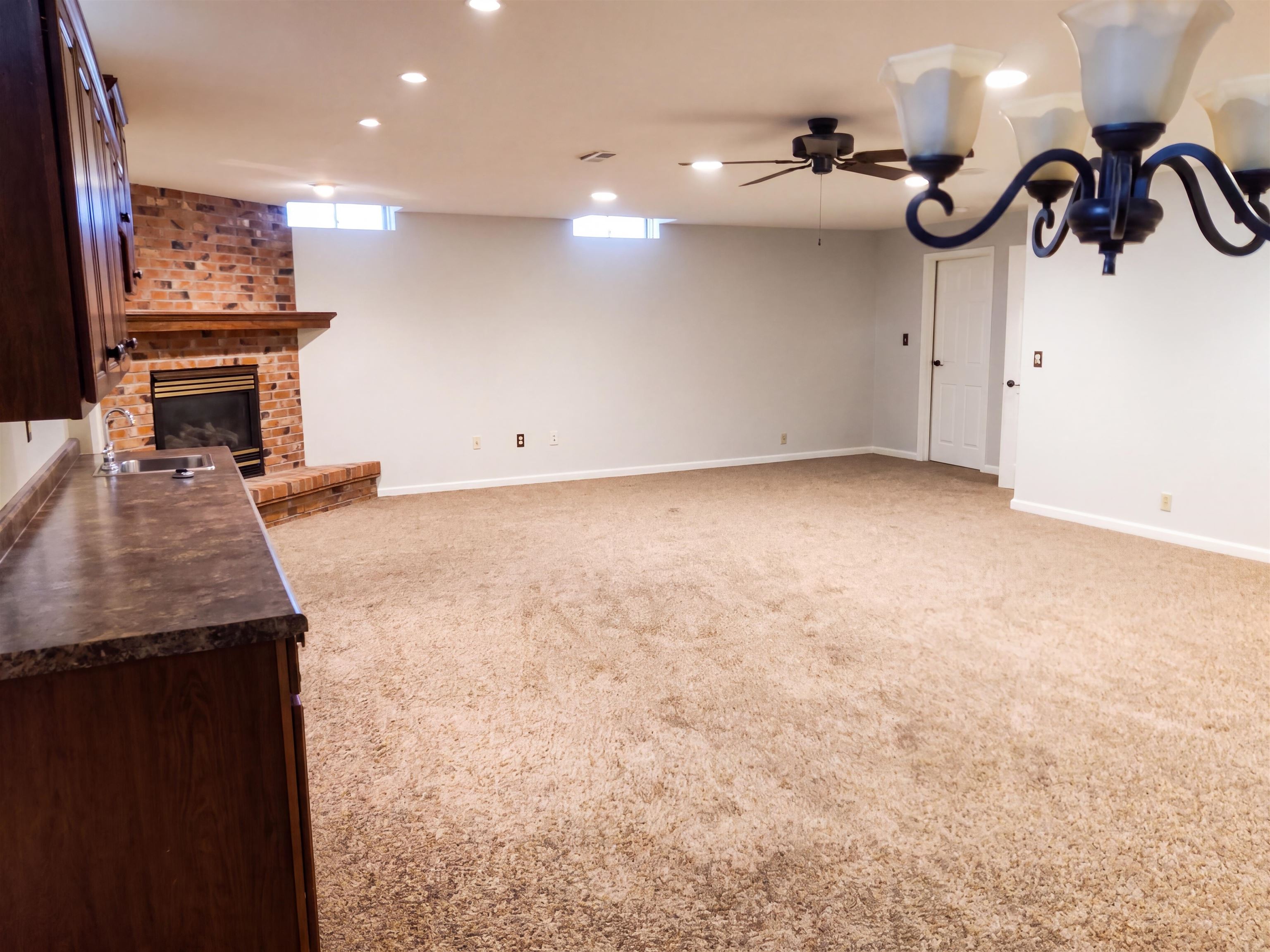 2206 N Basswood Ct Property Photo 22