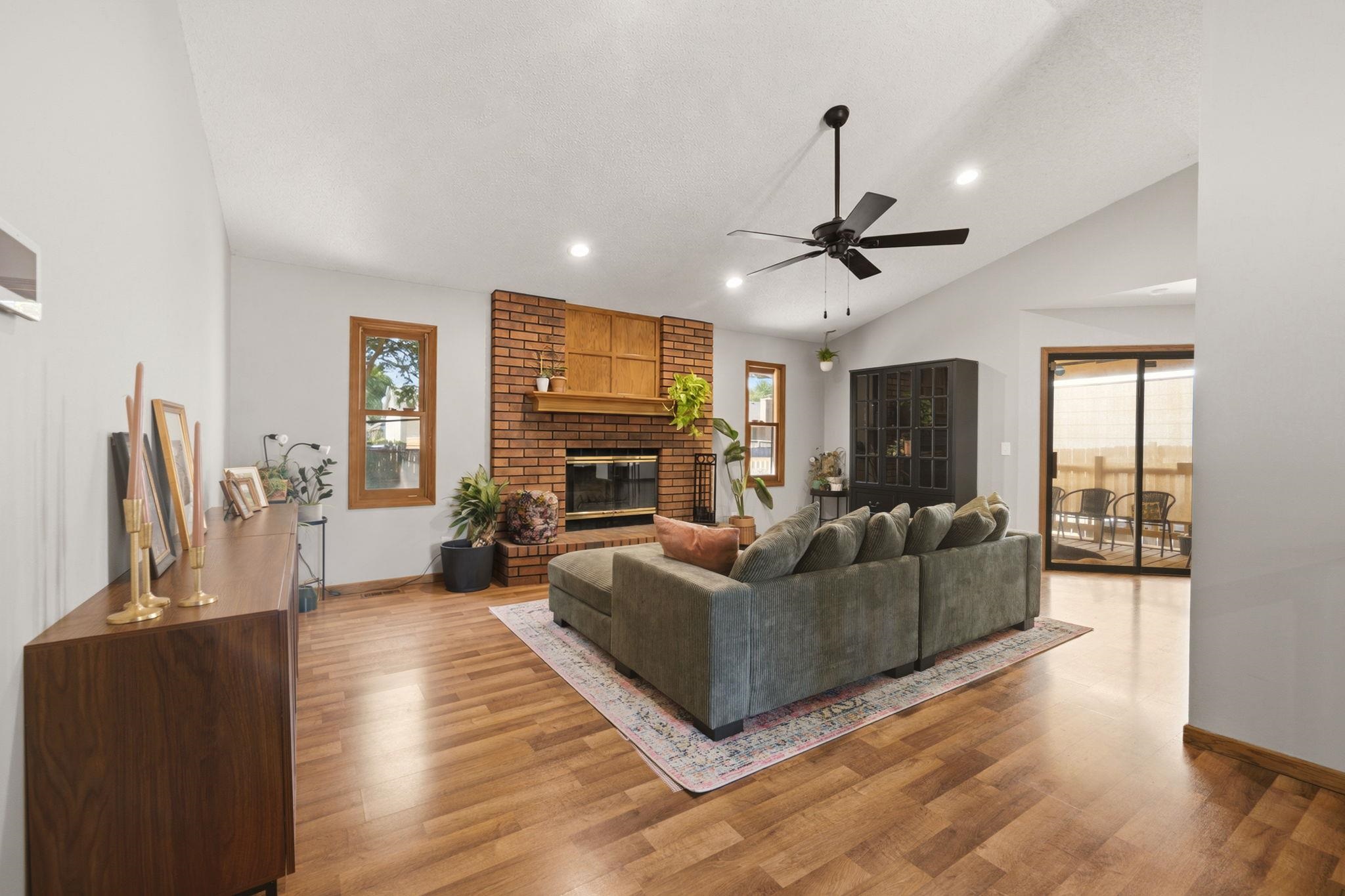11727 W Rolling Hills Street Property Photo 6