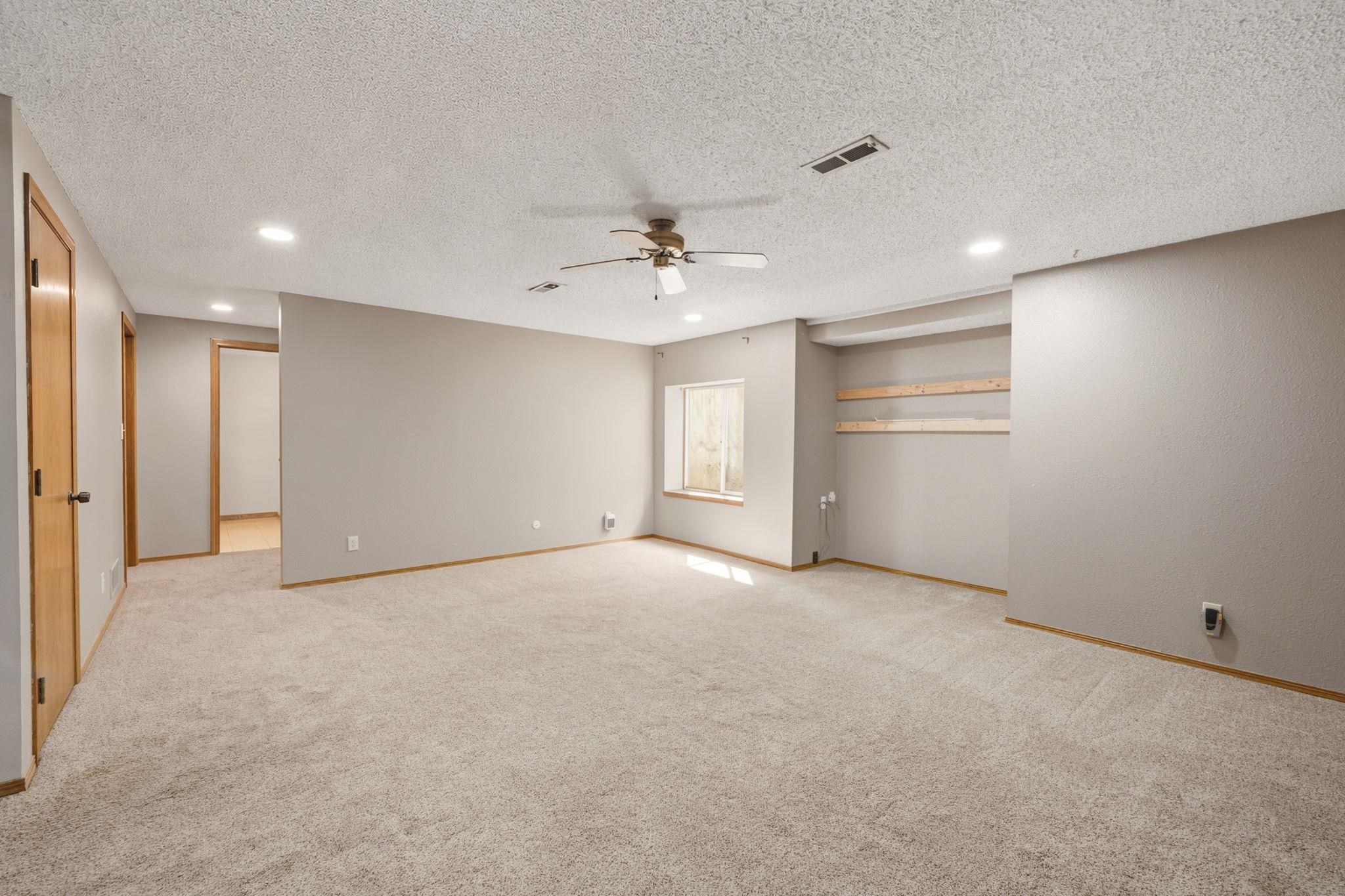 11727 W Rolling Hills Street Property Photo 19