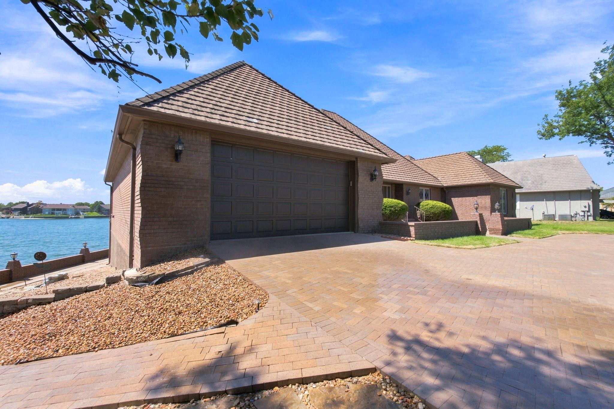 2833 W Keywest Ct. Property Photo 7