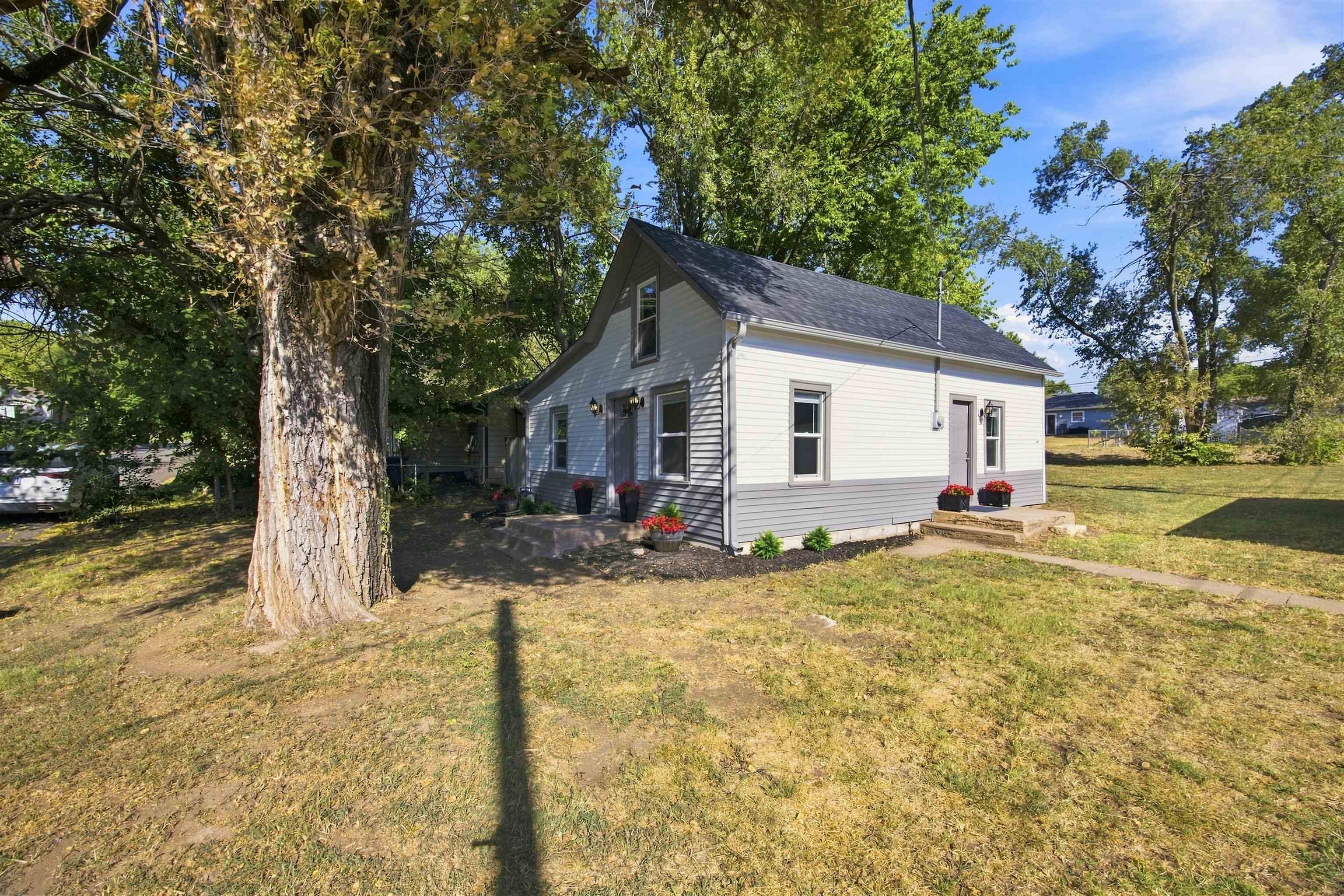 332 Gregg Property Photo 2