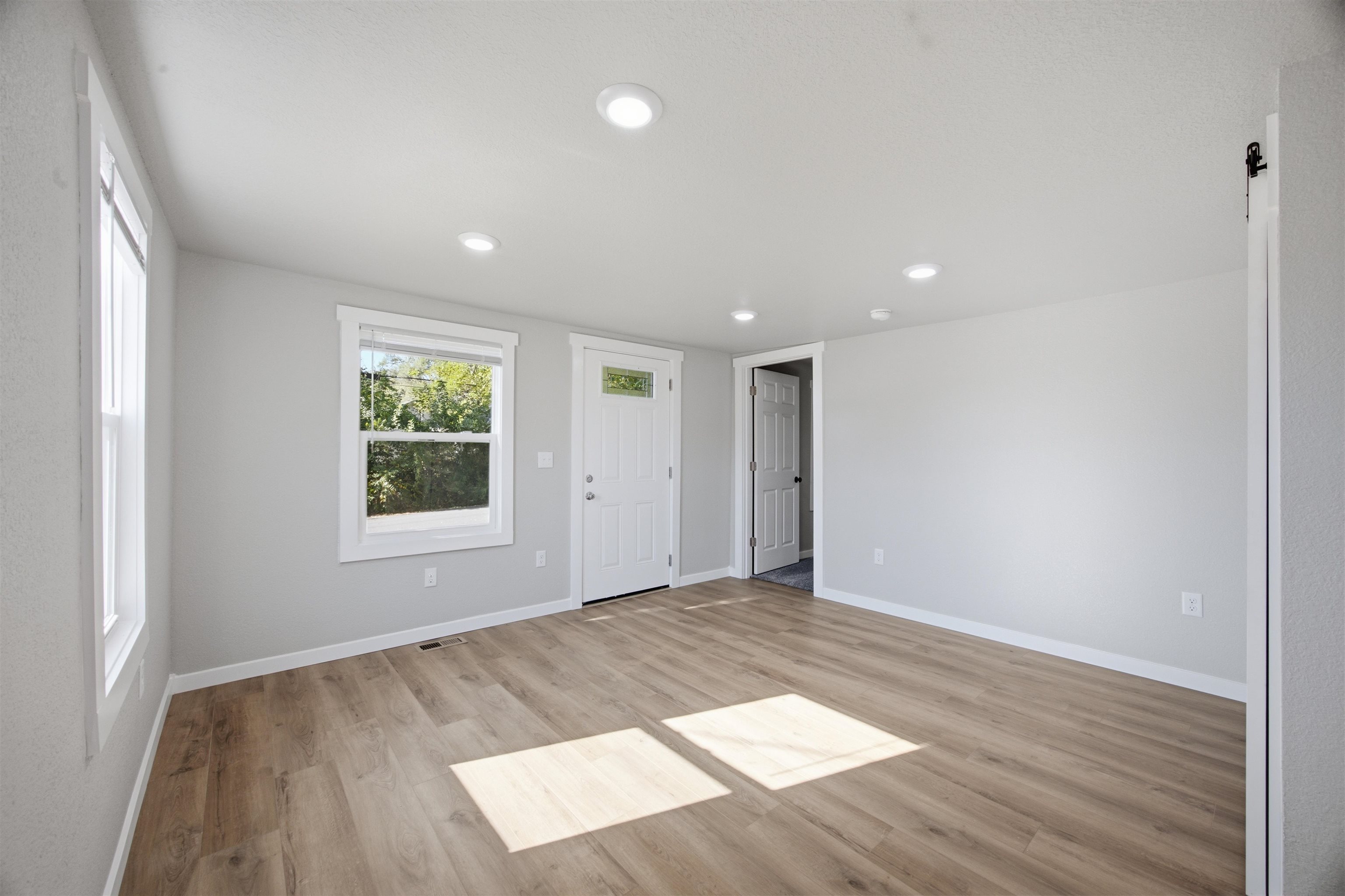 332 Gregg Property Photo 6