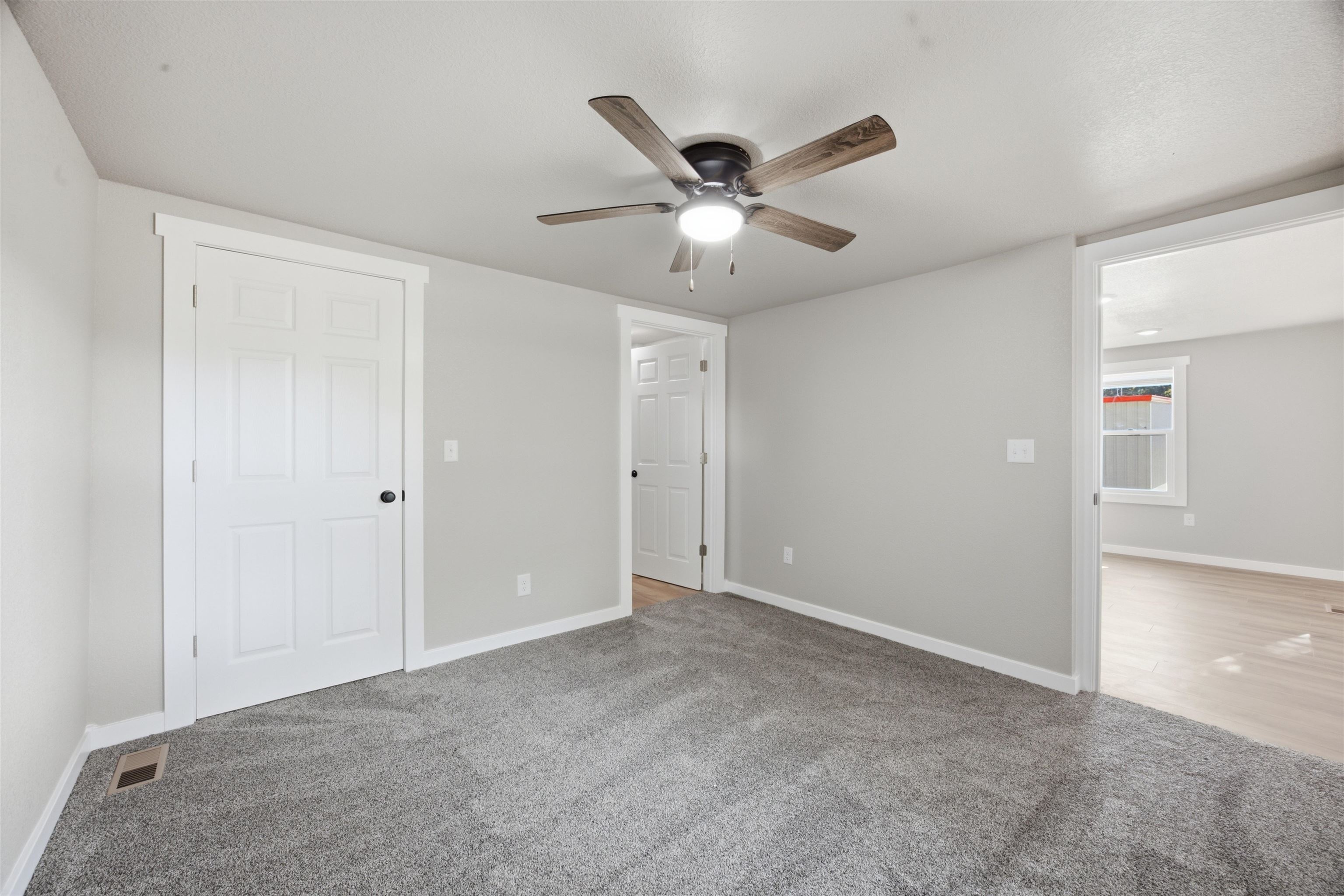 332 Gregg Property Photo 8