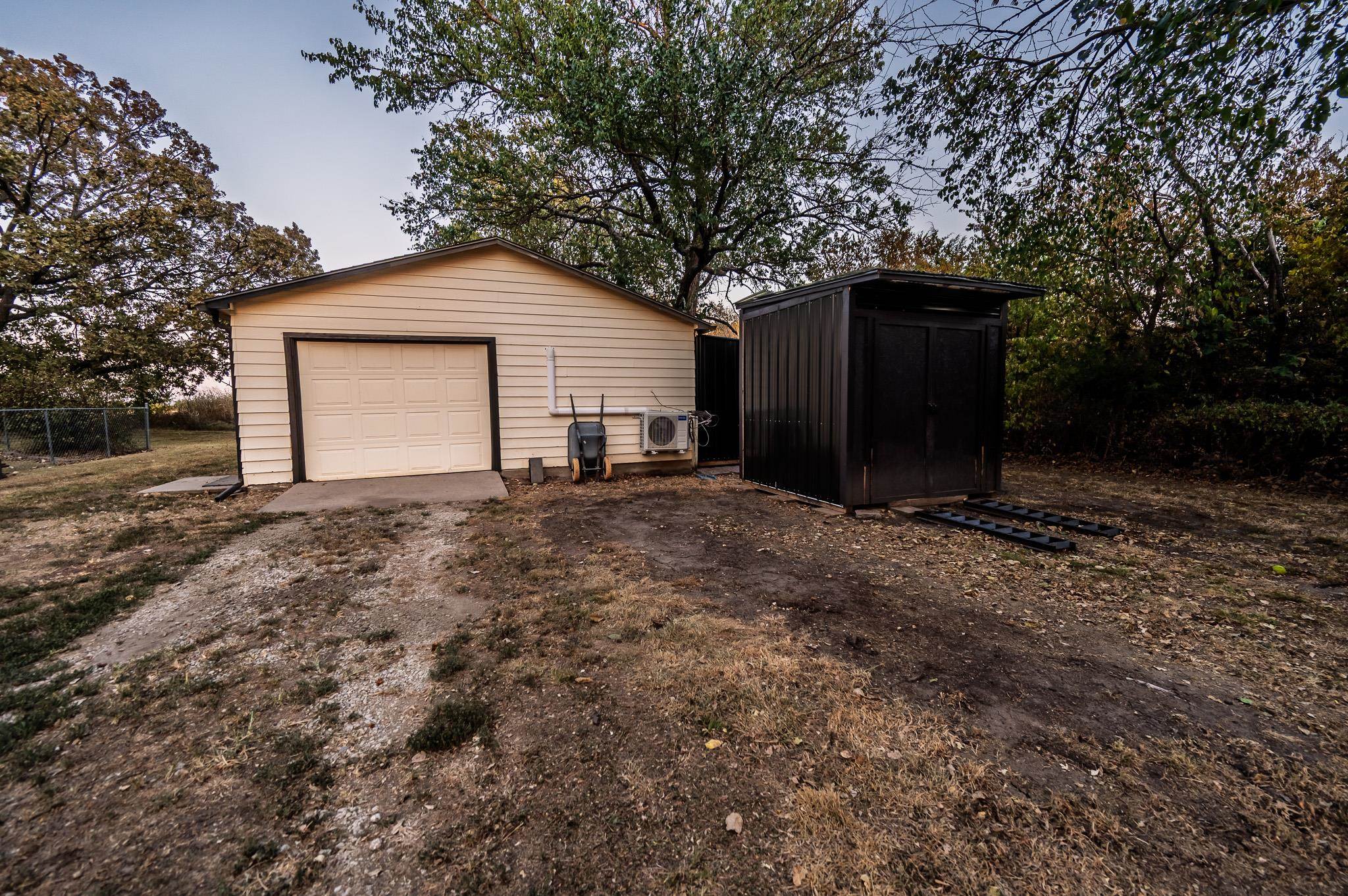 14494 Sw Phyllis Rd Property Photo 6