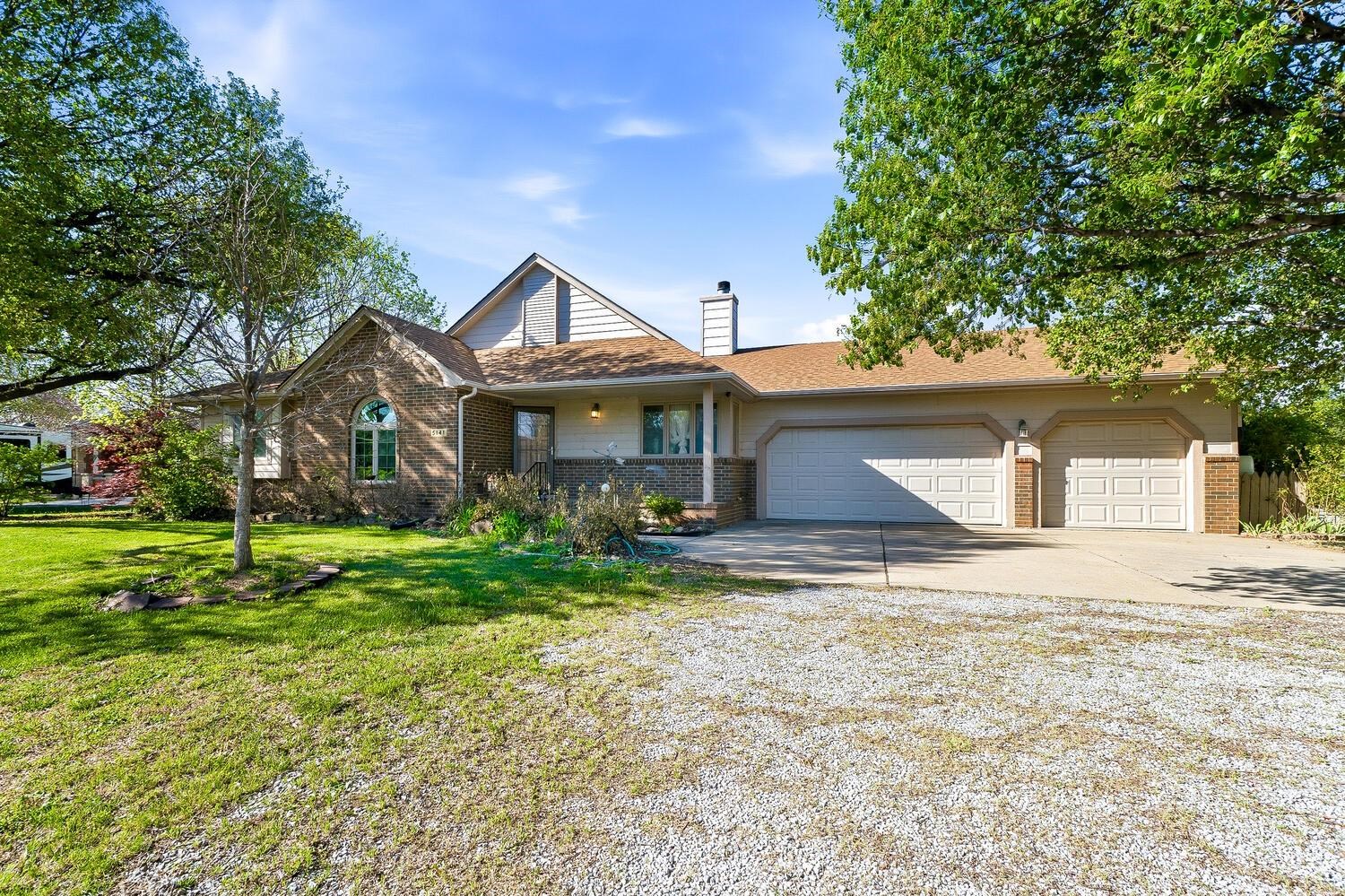 5141 N Newton Circle Property Photo 1