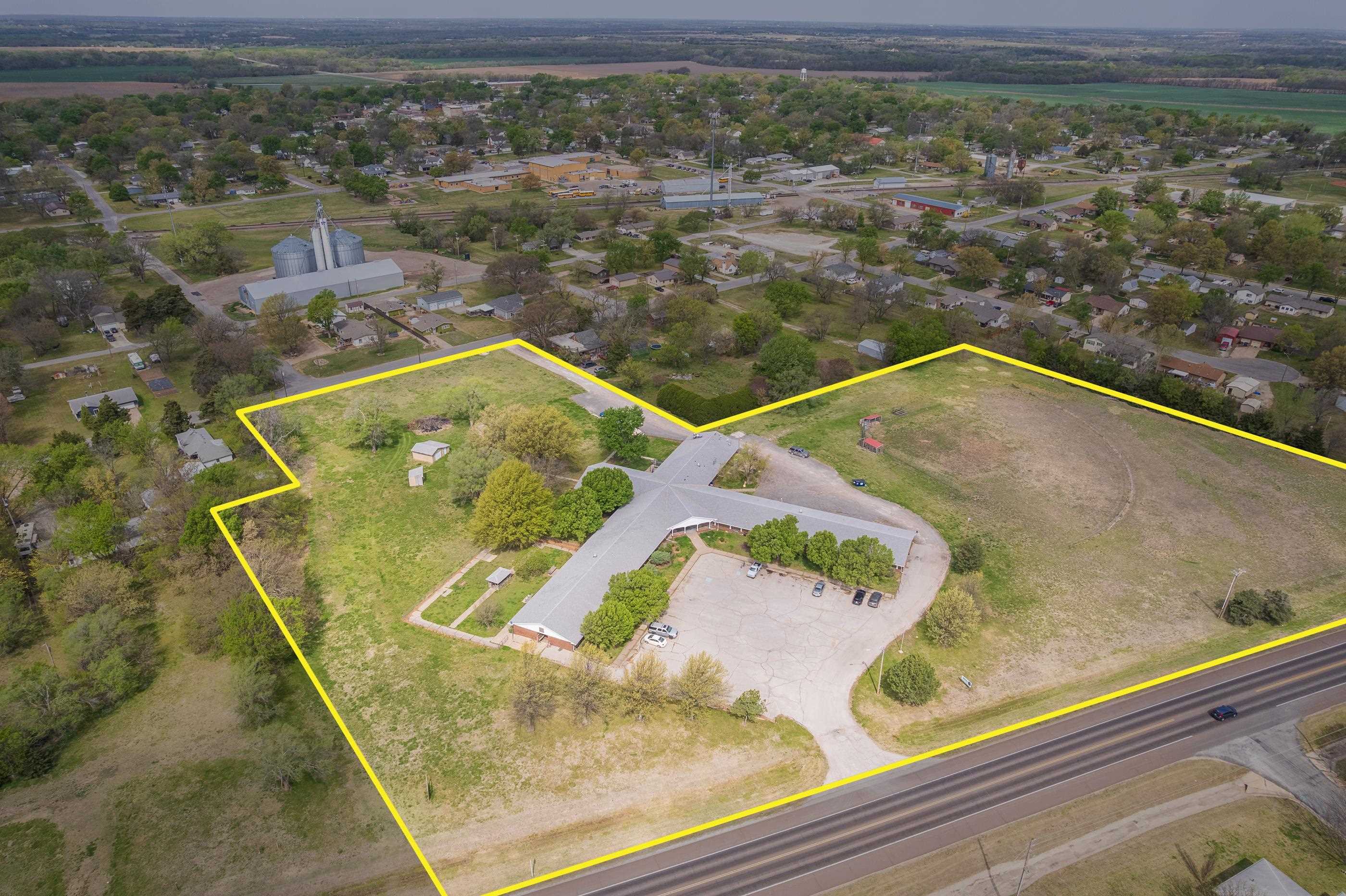 619 Us Highway 77 Property Photo 32