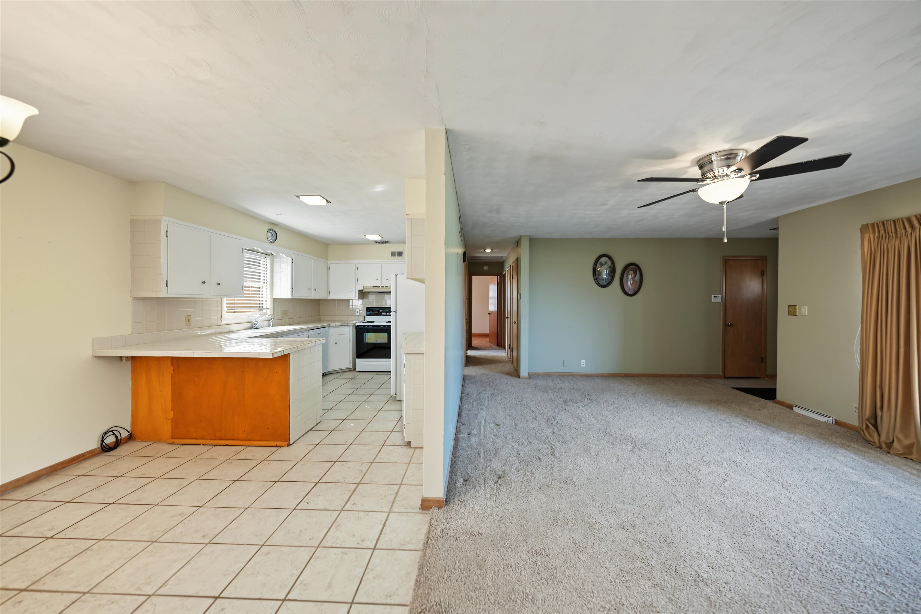 20 N Eastborough Rd Property Photo 7
