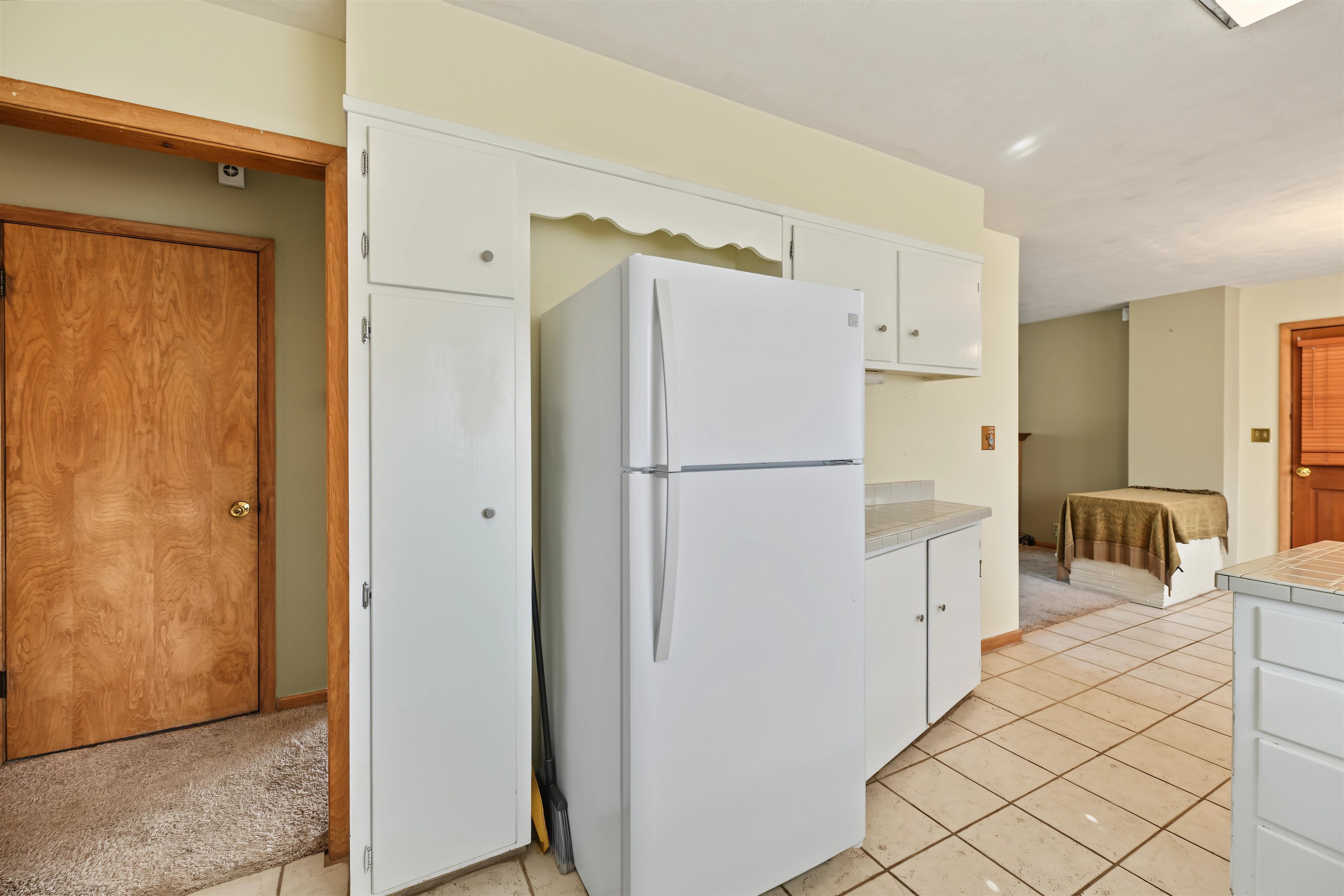 20 N Eastborough Rd Property Photo 12