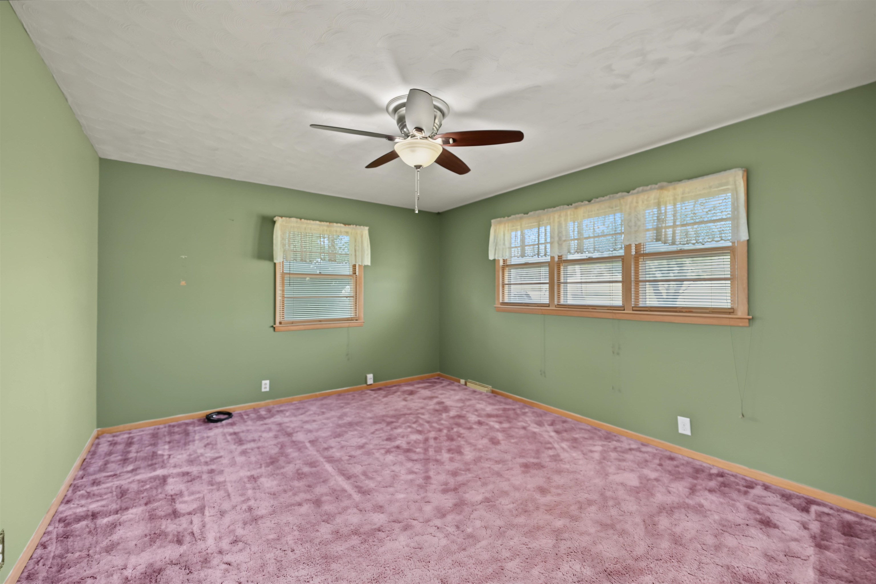 20 N Eastborough Rd Property Photo 15