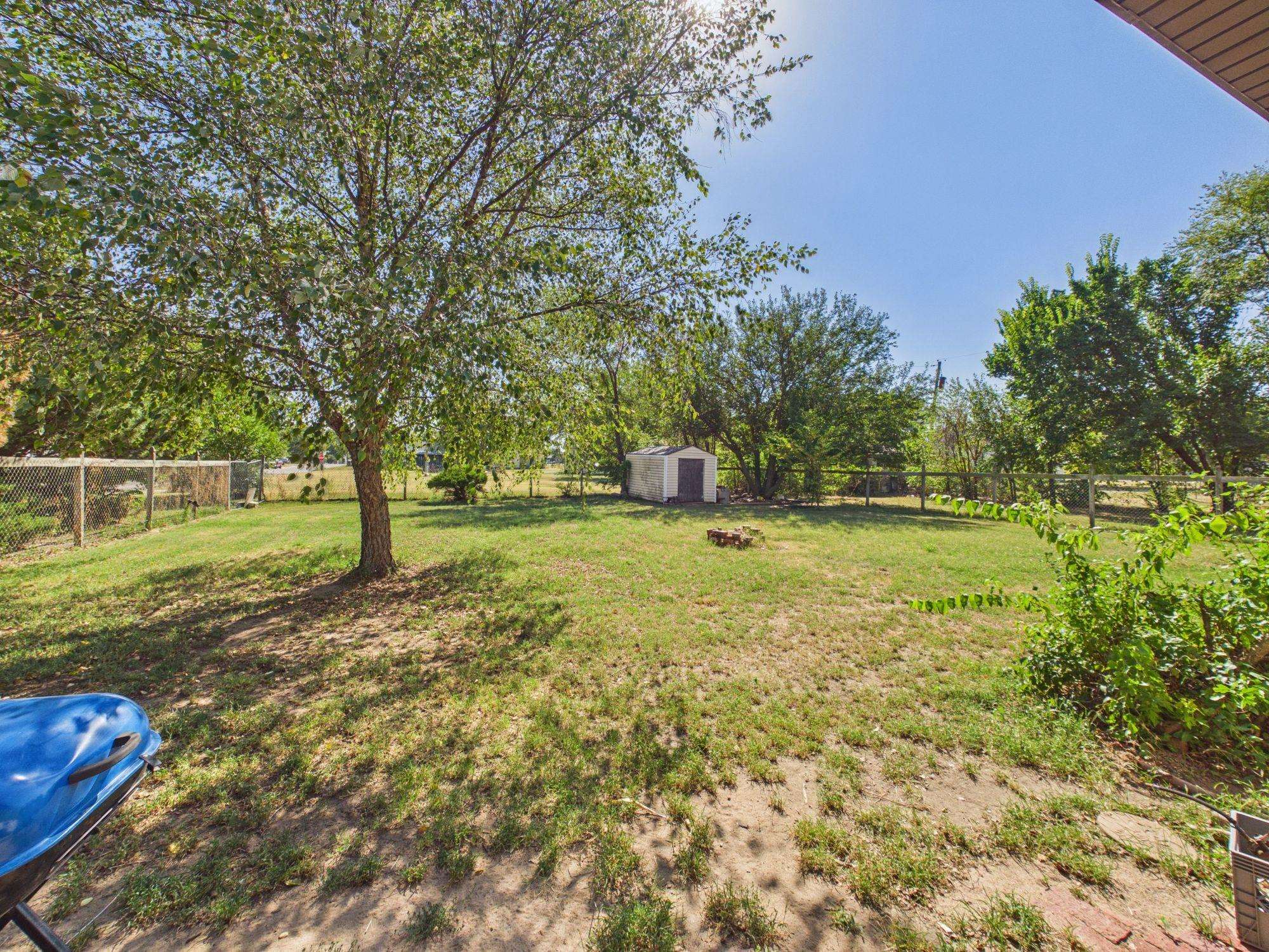 126 N Park St Property Photo 20