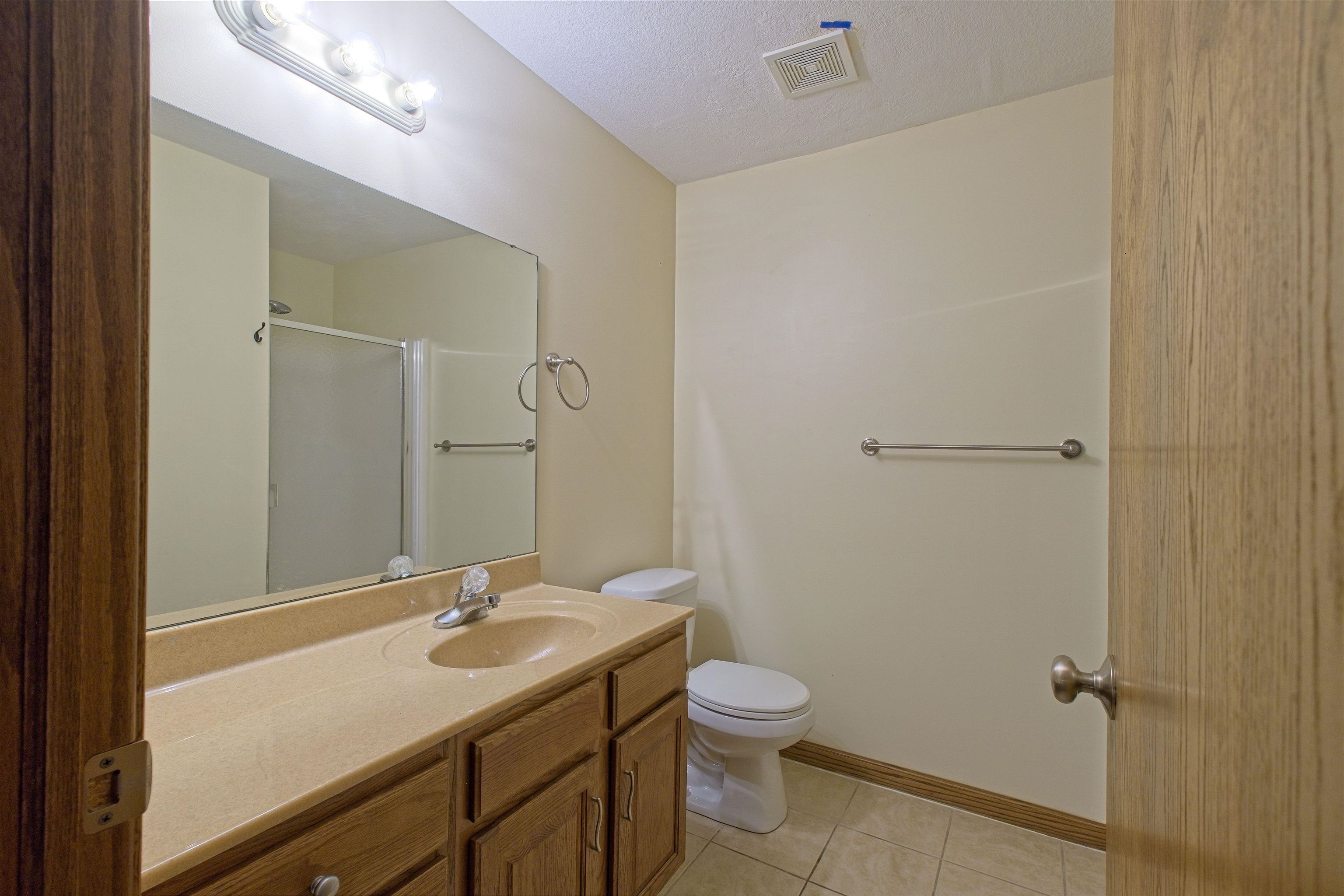 1220 And 1222 Lazy Creek Ct Property Photo 15