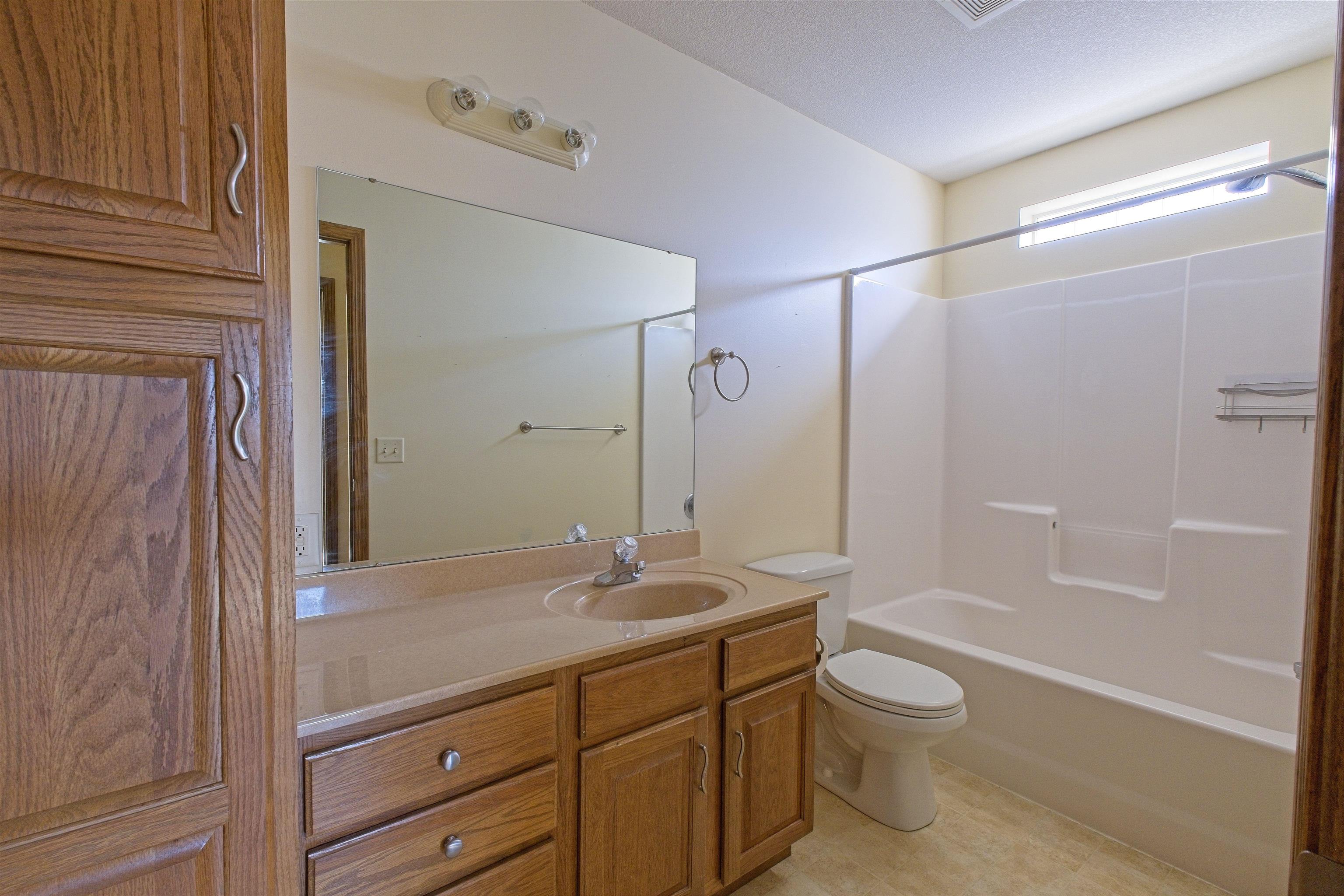 1220 And 1222 Lazy Creek Ct Property Photo 28