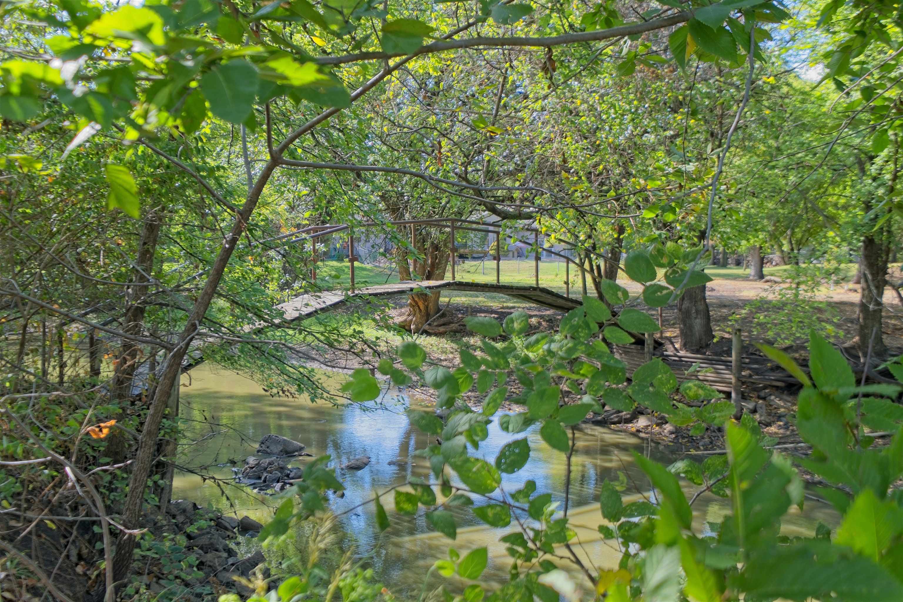 1220 And 1222 Lazy Creek Ct Property Photo 34