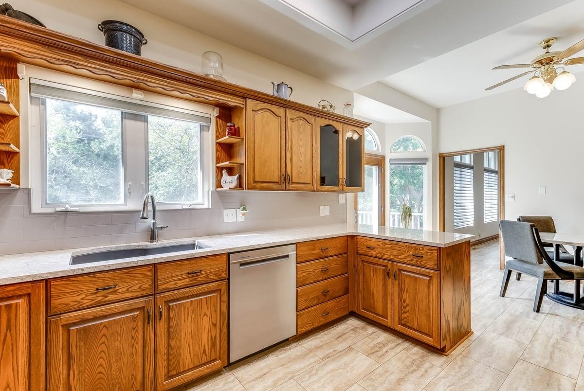 3905 Meadow Ridge Ln Property Photo 10